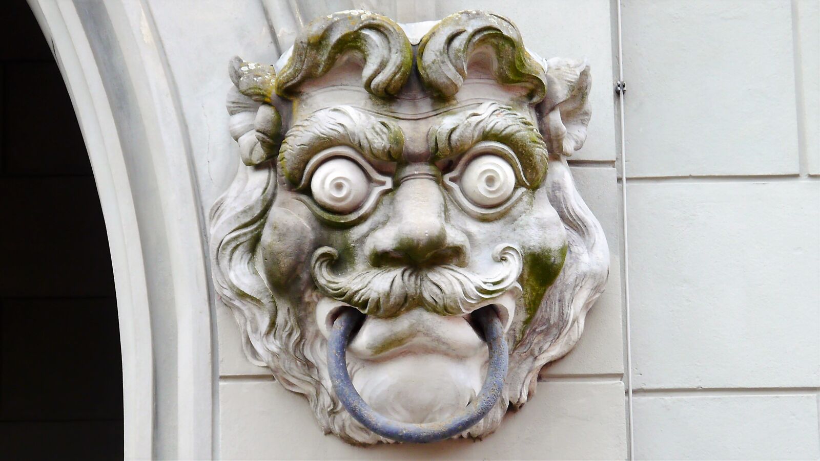 Panasonic Lumix DMC-G3 sample photo. Head, stone, sculpture photography