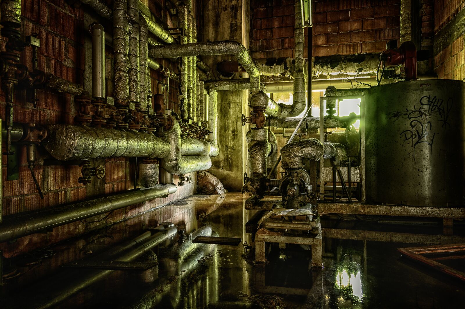 Nikon Z6 sample photo. Keller, heating, pipes photography