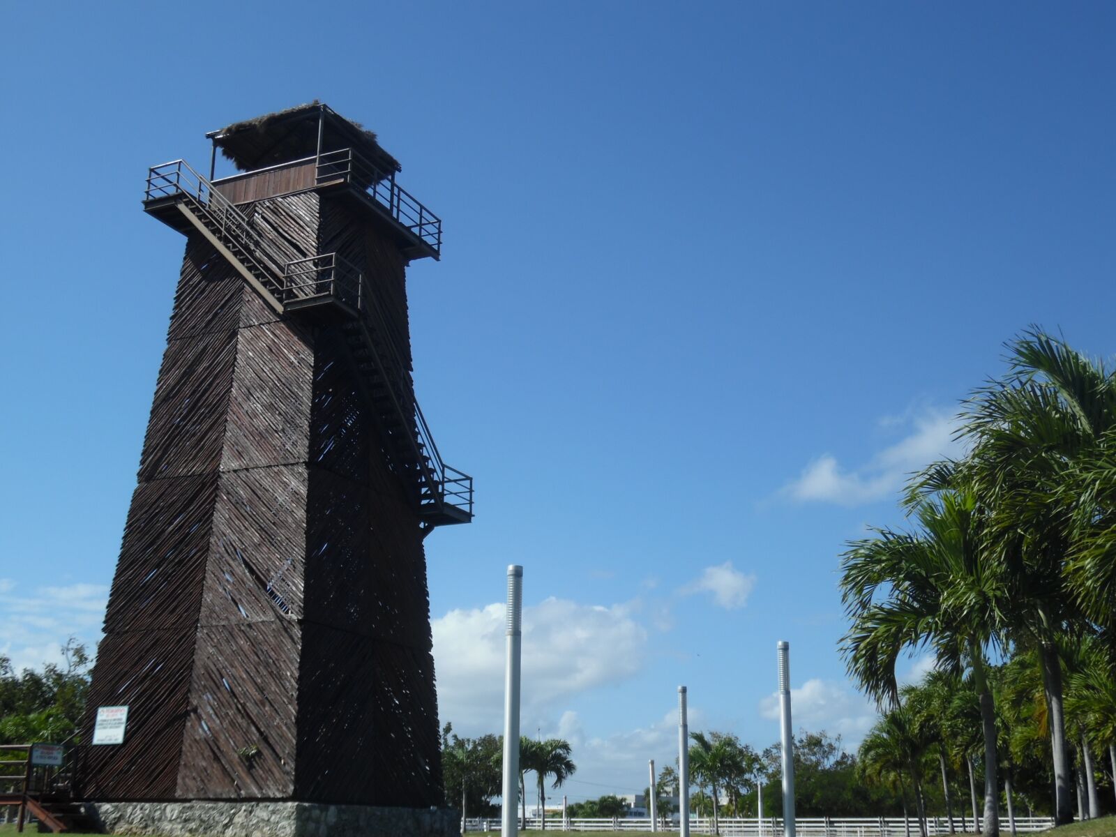Samsung WB35F/WB36F/WB37F sample photo. Airport, cancun, vigilance tower photography