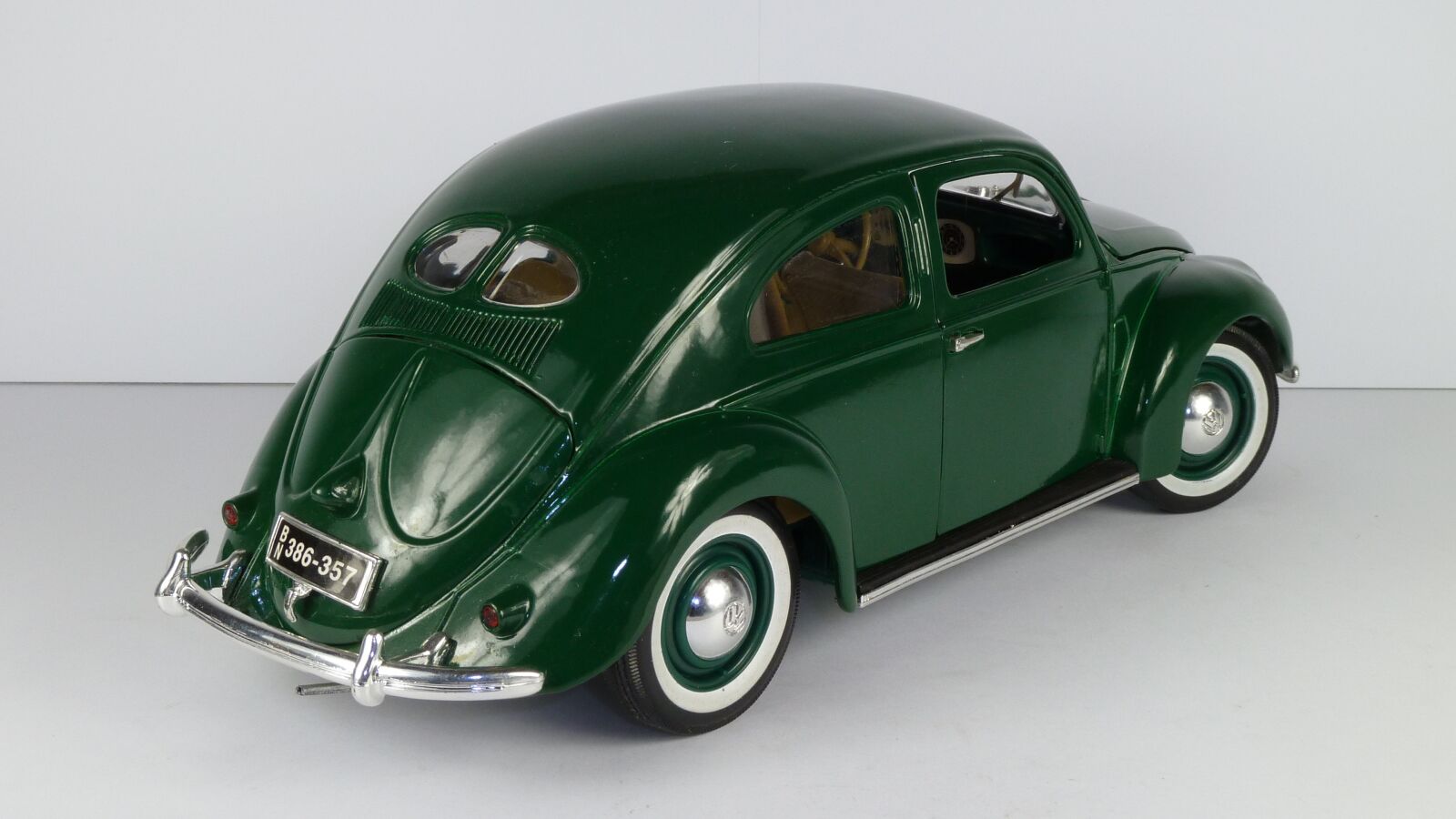 Panasonic Lumix DMC-ZS7 (Lumix DMC-TZ10) sample photo. Vw beetle, vw k photography