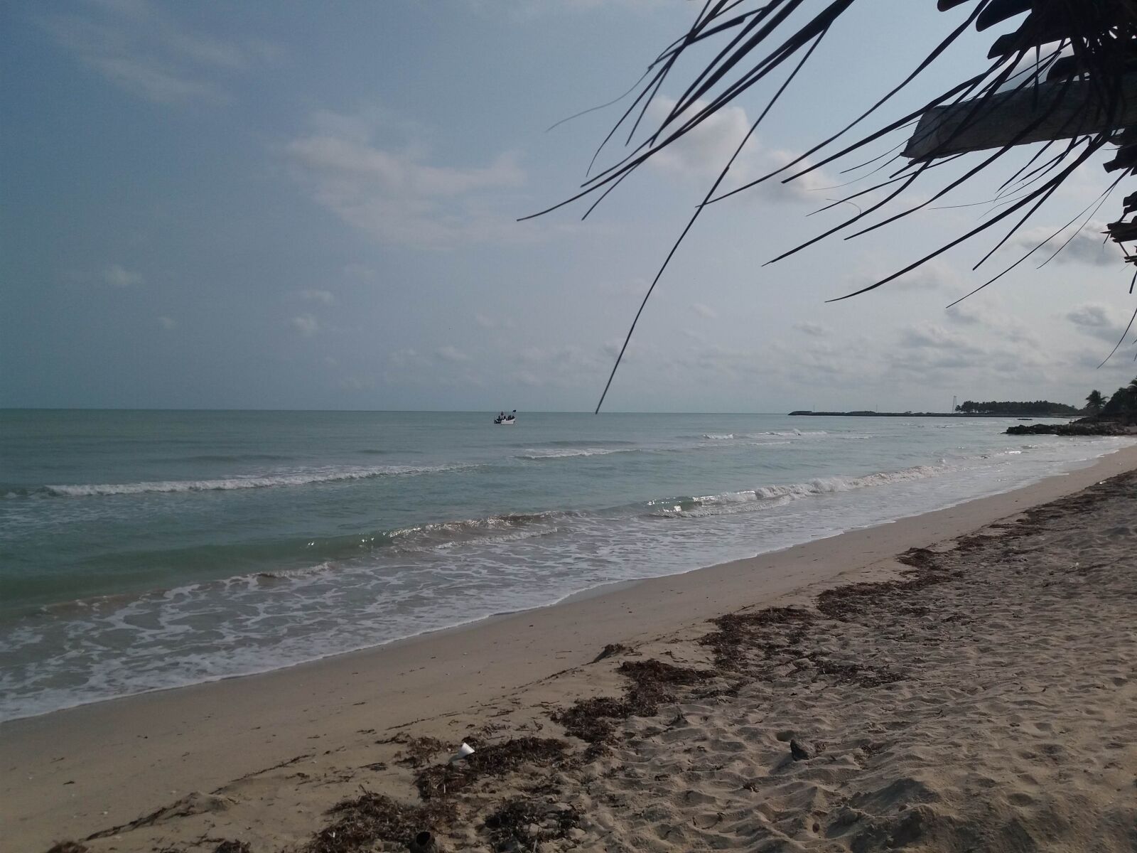 Samsung Galaxy J5(2016) sample photo. Beach, sea, holiday photography