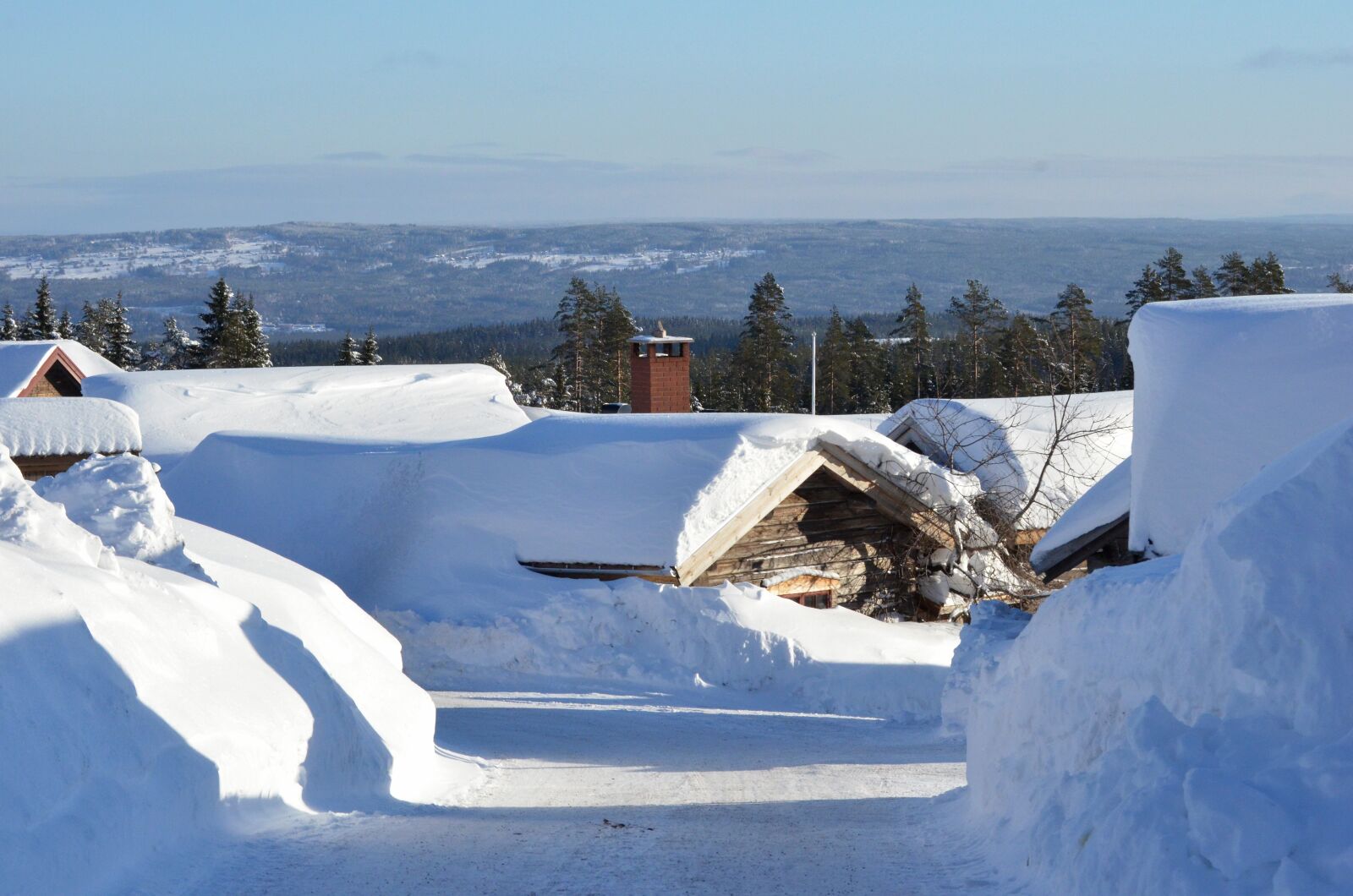 Nikon D5100 sample photo. Fryksås, chalet, winter photography