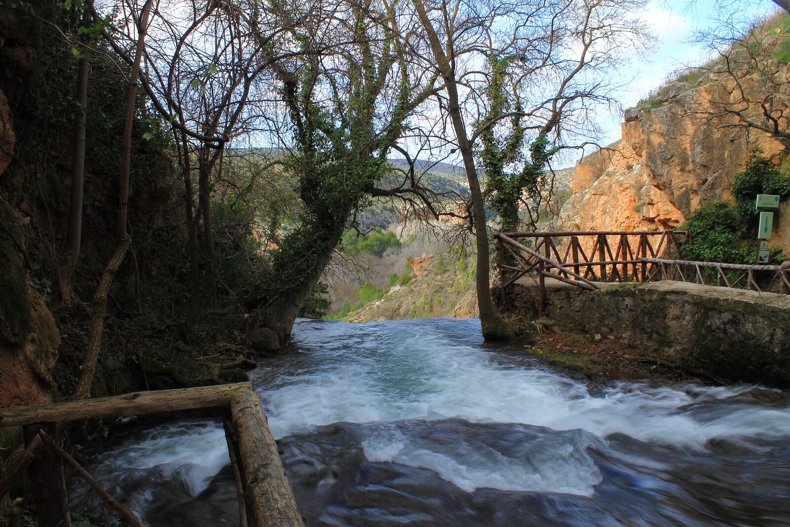 Canon EOS 1100D (EOS Rebel T3 / EOS Kiss X50) sample photo. Agua, river, nature photography