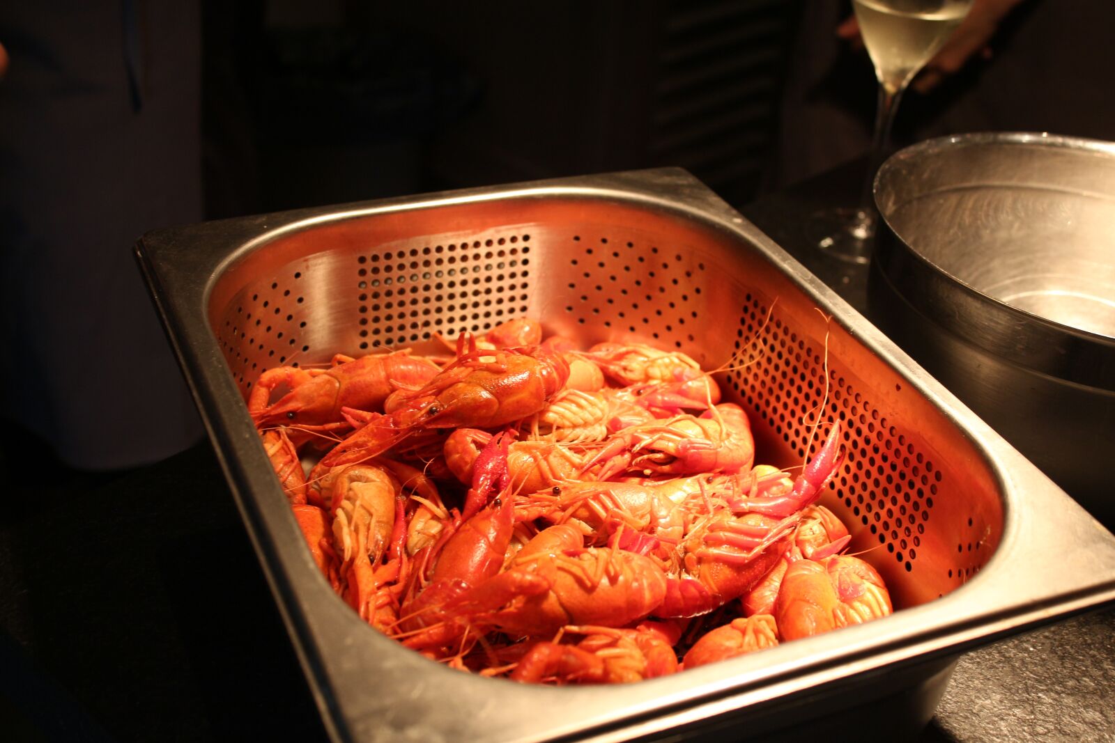 Canon EF-S 18-55mm F3.5-5.6 IS sample photo. Cancer, crustacean, shellfish photography