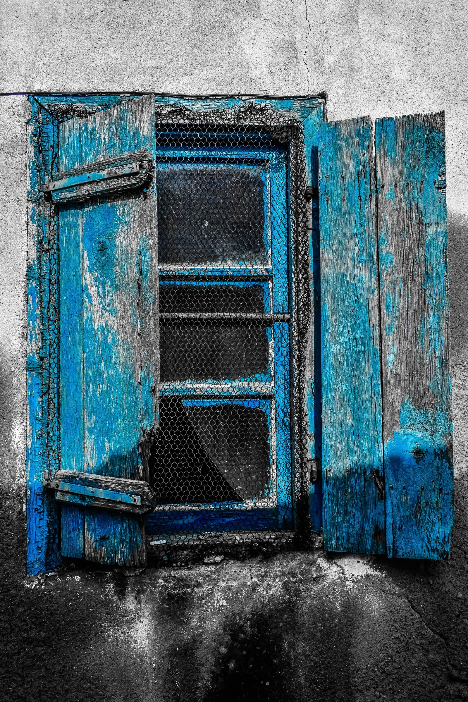 Nikon D3300 sample photo. Window, wall, decay photography
