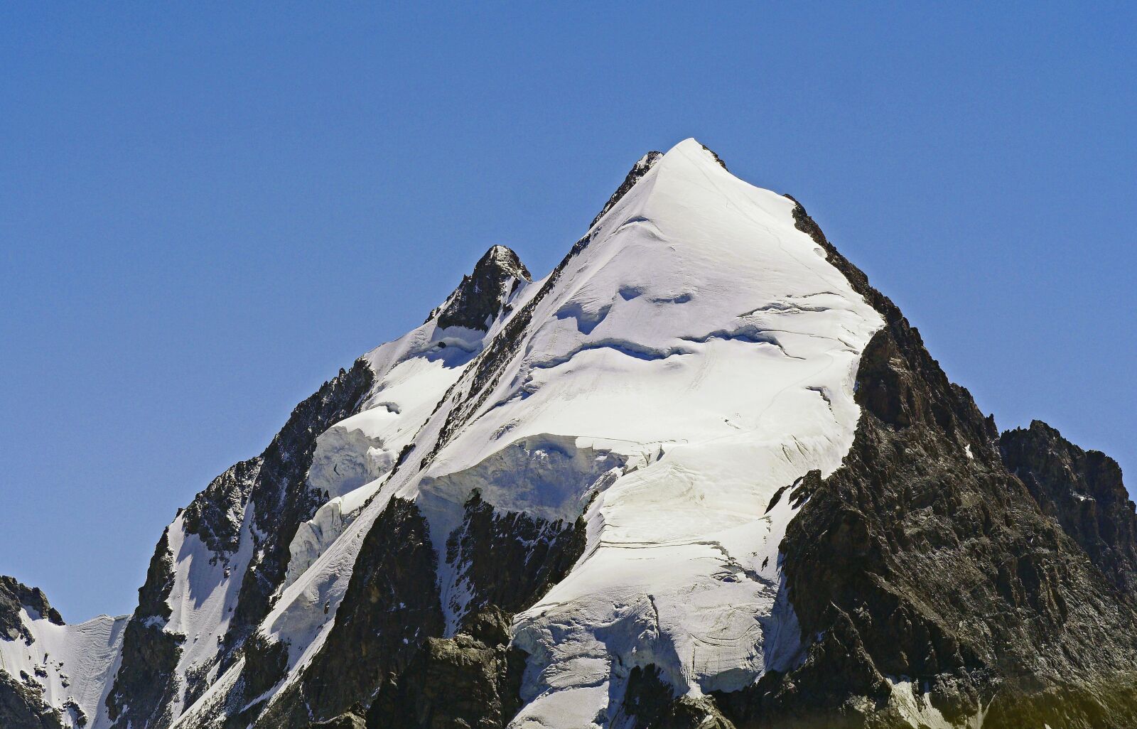 Panasonic Lumix DMC-GH3 sample photo. Switzerland, piz rosegg, bernina photography