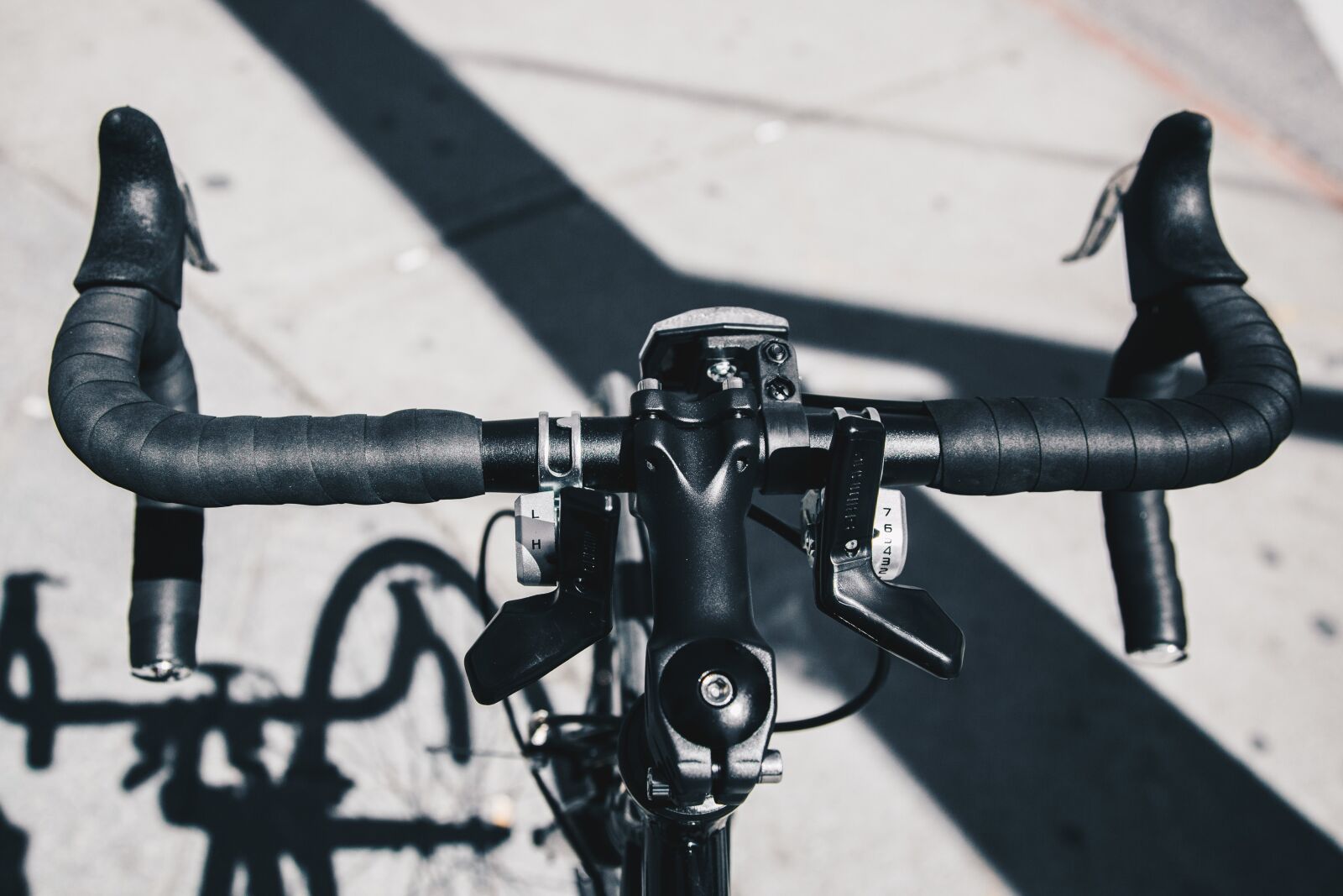 Canon EF 24-105mm F4L IS USM sample photo. Bicycle, bike, black, and photography