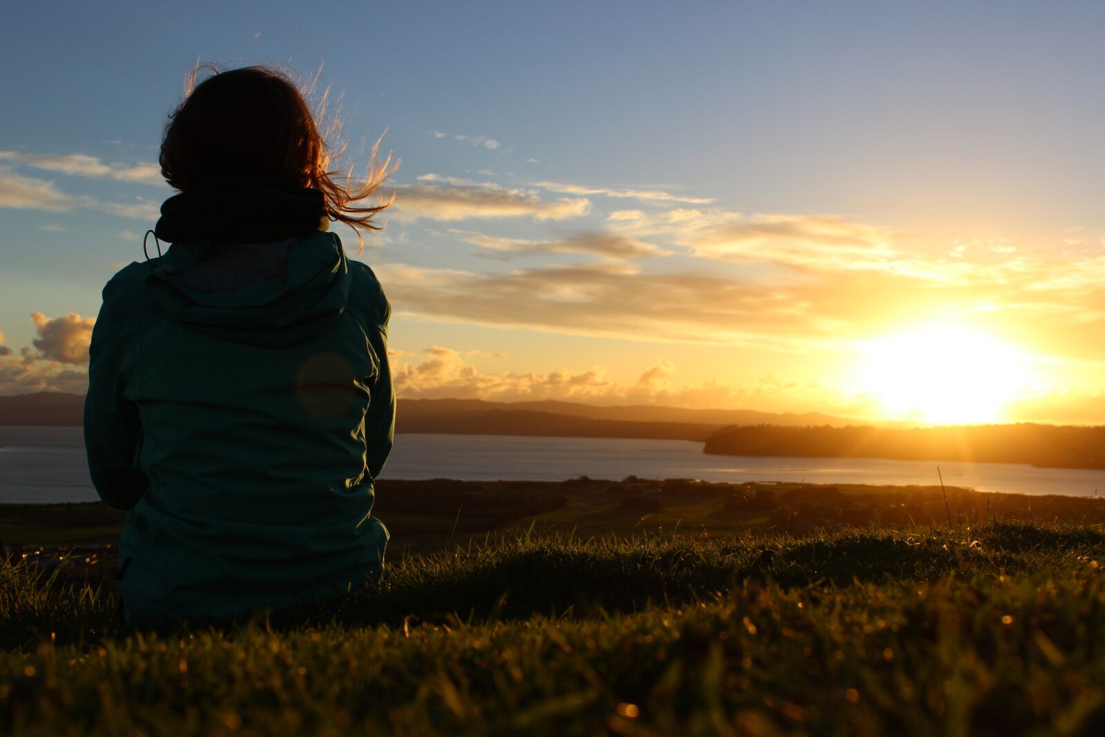 Canon EOS 600D (Rebel EOS T3i / EOS Kiss X5) sample photo. Sunset, meadow, nature photography