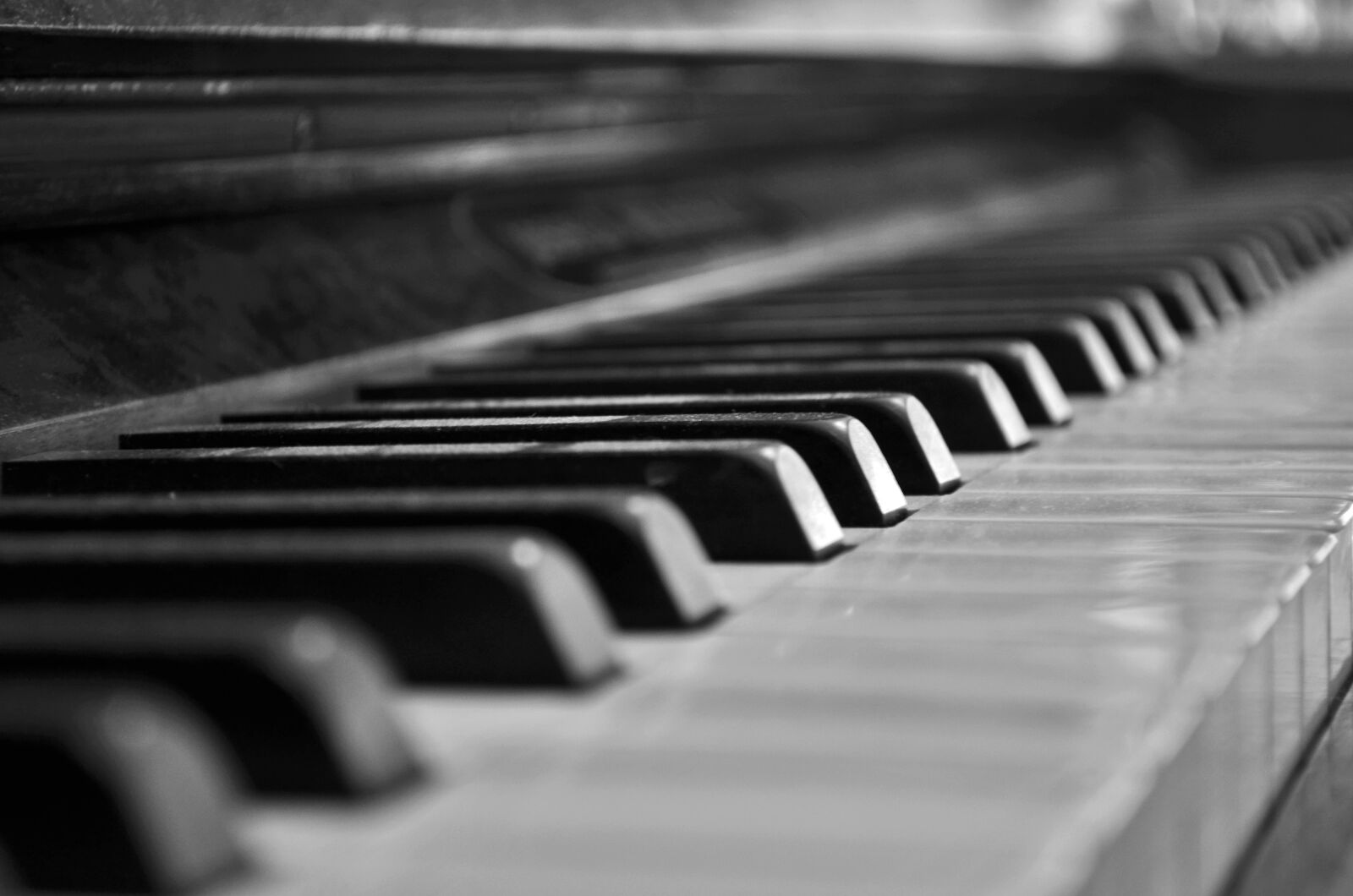 Nikon D5100 sample photo. Piano, music, plan photography