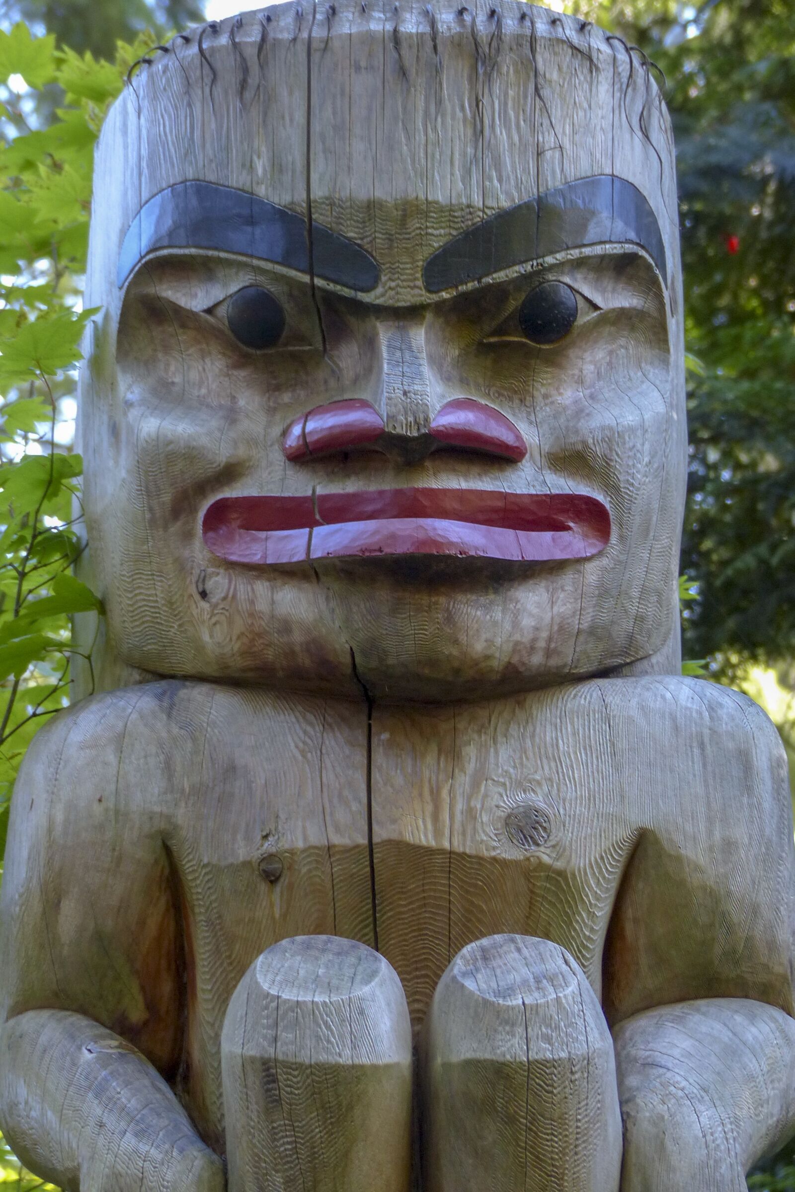 Panasonic Lumix DMC-FZ200 sample photo. Totem, face, native photography