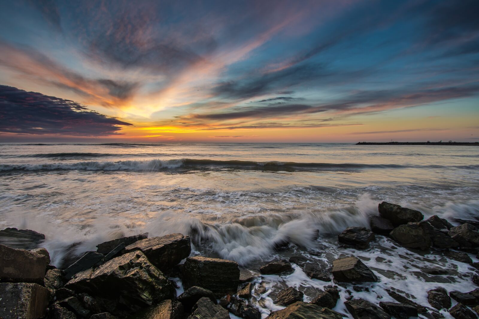 Nikon D7200 sample photo. Sunset, water, dusk photography