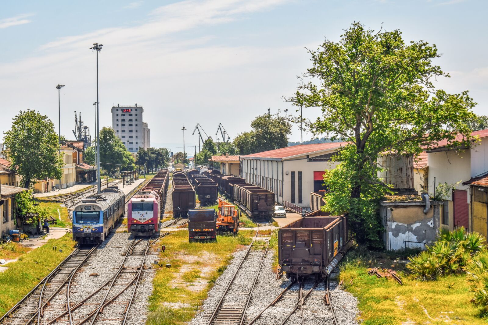 Nikon D3300 sample photo. Rails, railway station, urban photography