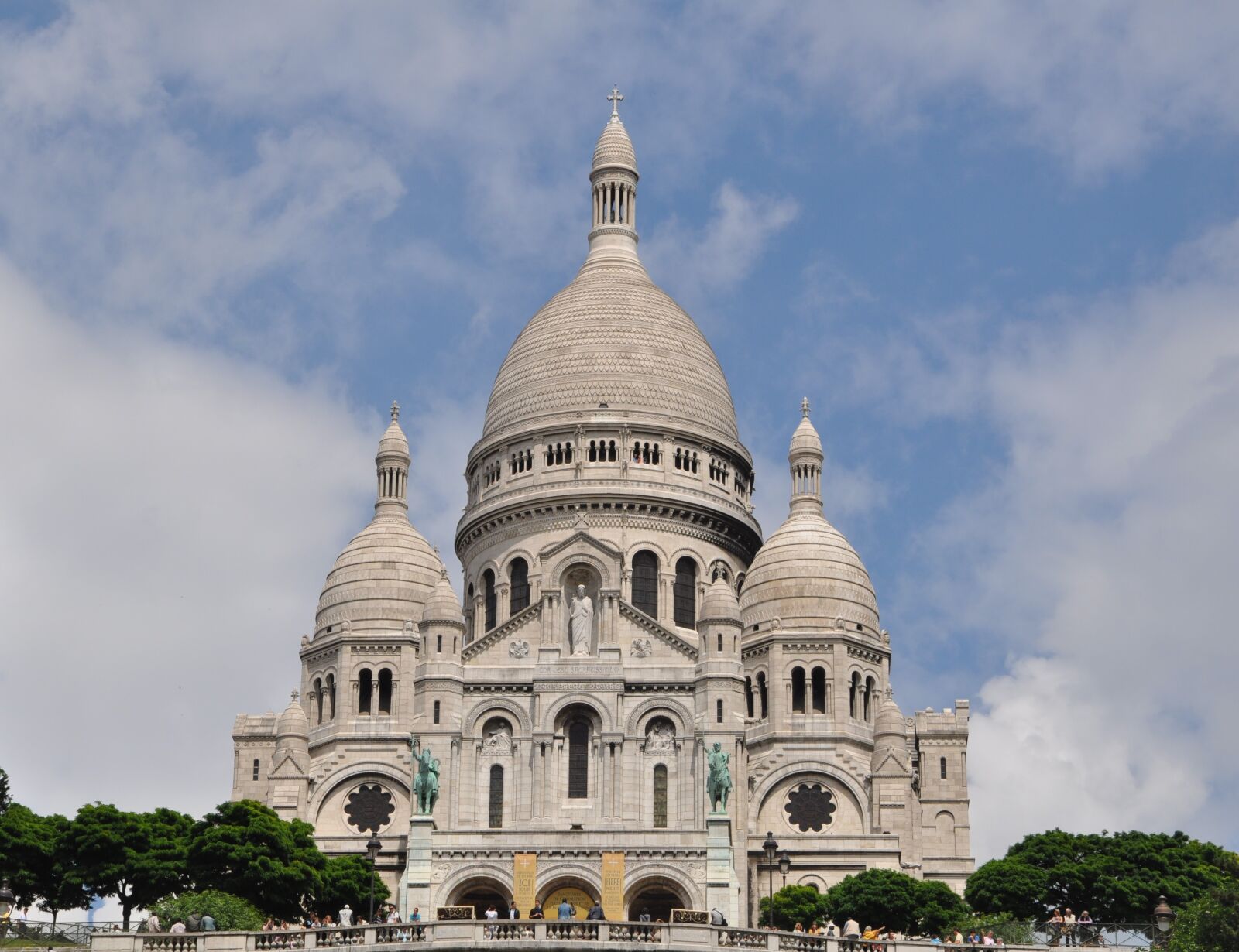 Nikon D5000 sample photo. Sacré coeur, montmartre, paris photography