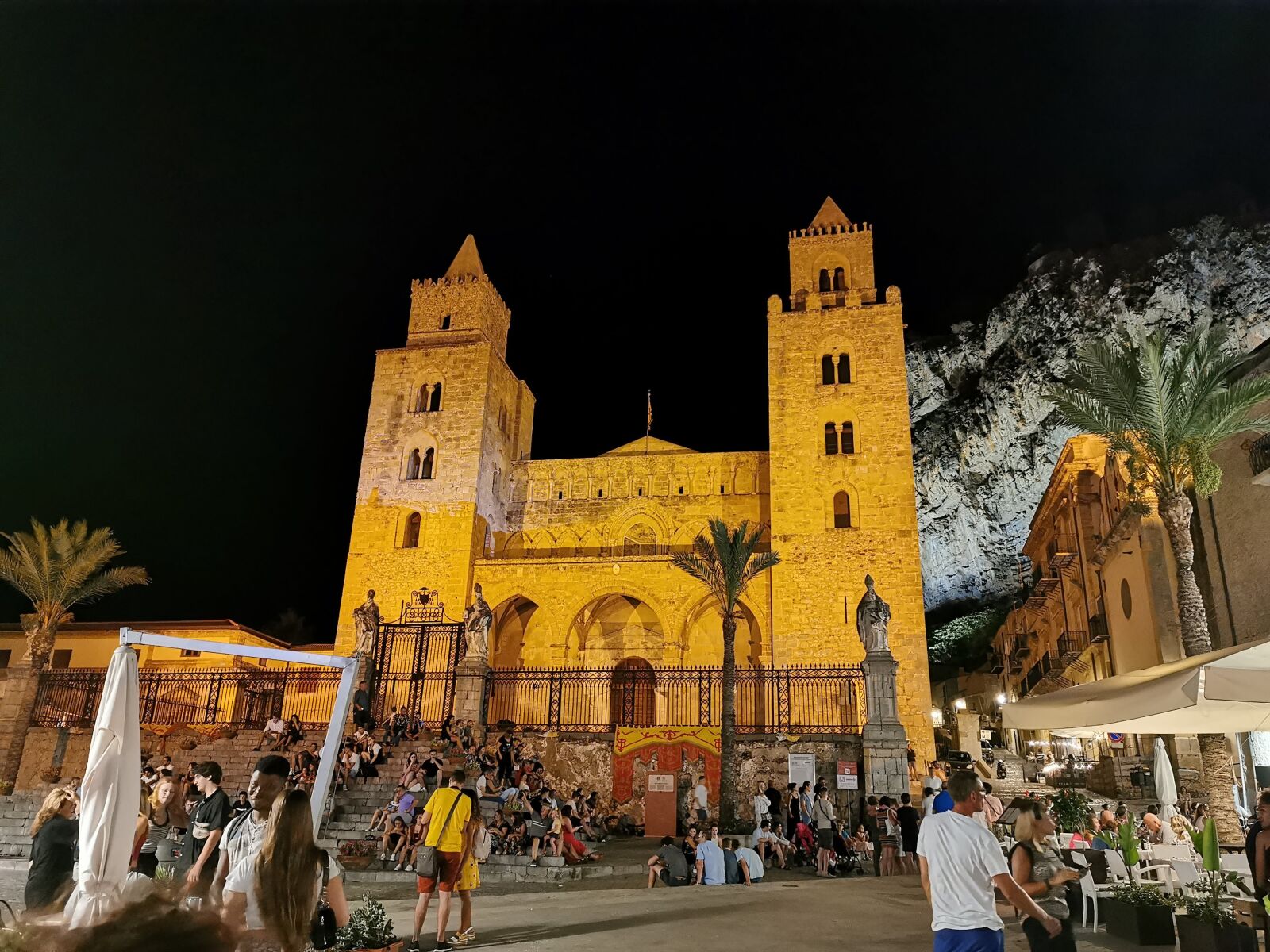 HUAWEI P30 Pro sample photo. Cefalù, duomo, sea photography
