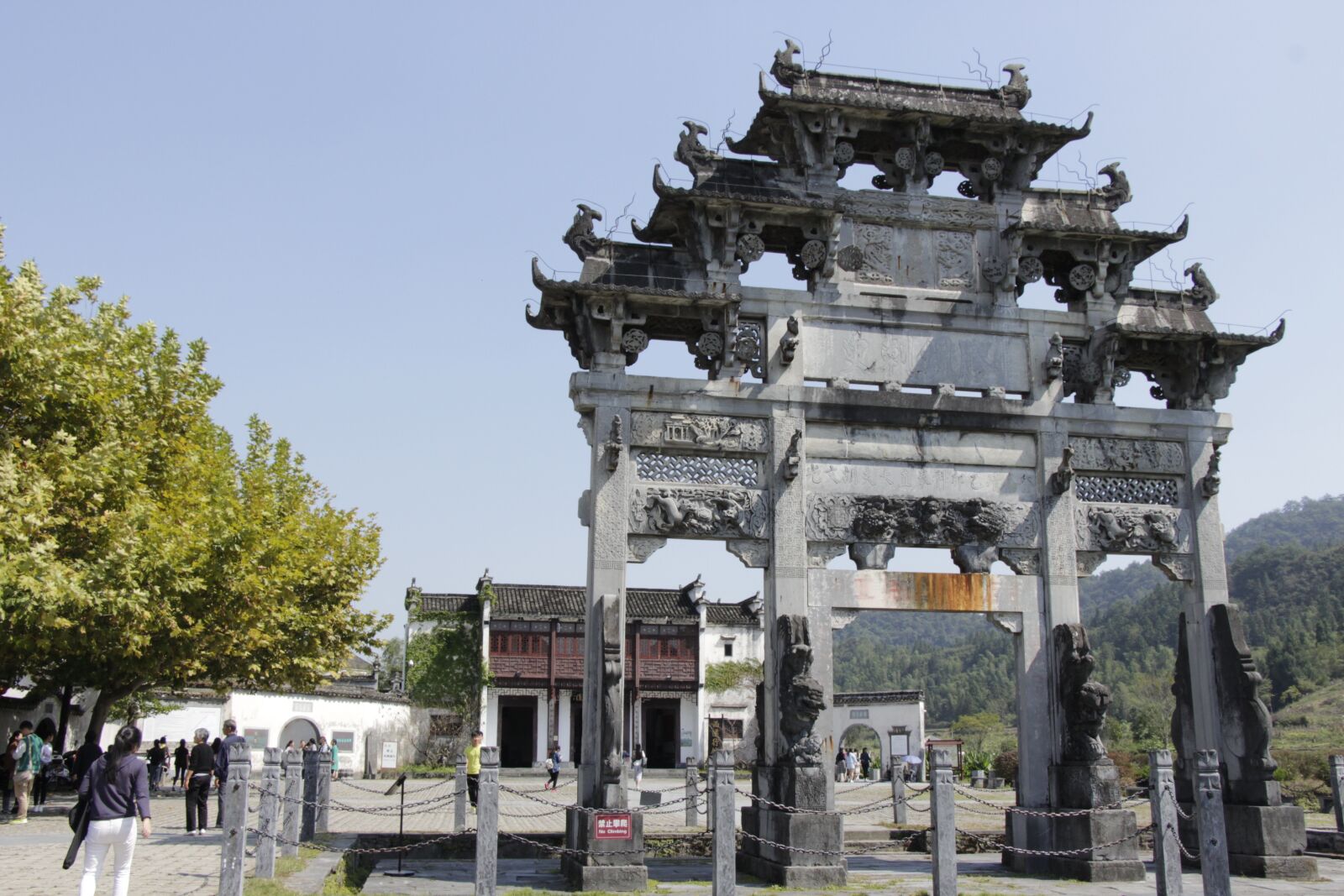 Canon EOS 700D (EOS Rebel T5i / EOS Kiss X7i) sample photo. Entrance, anhui, xidi photography