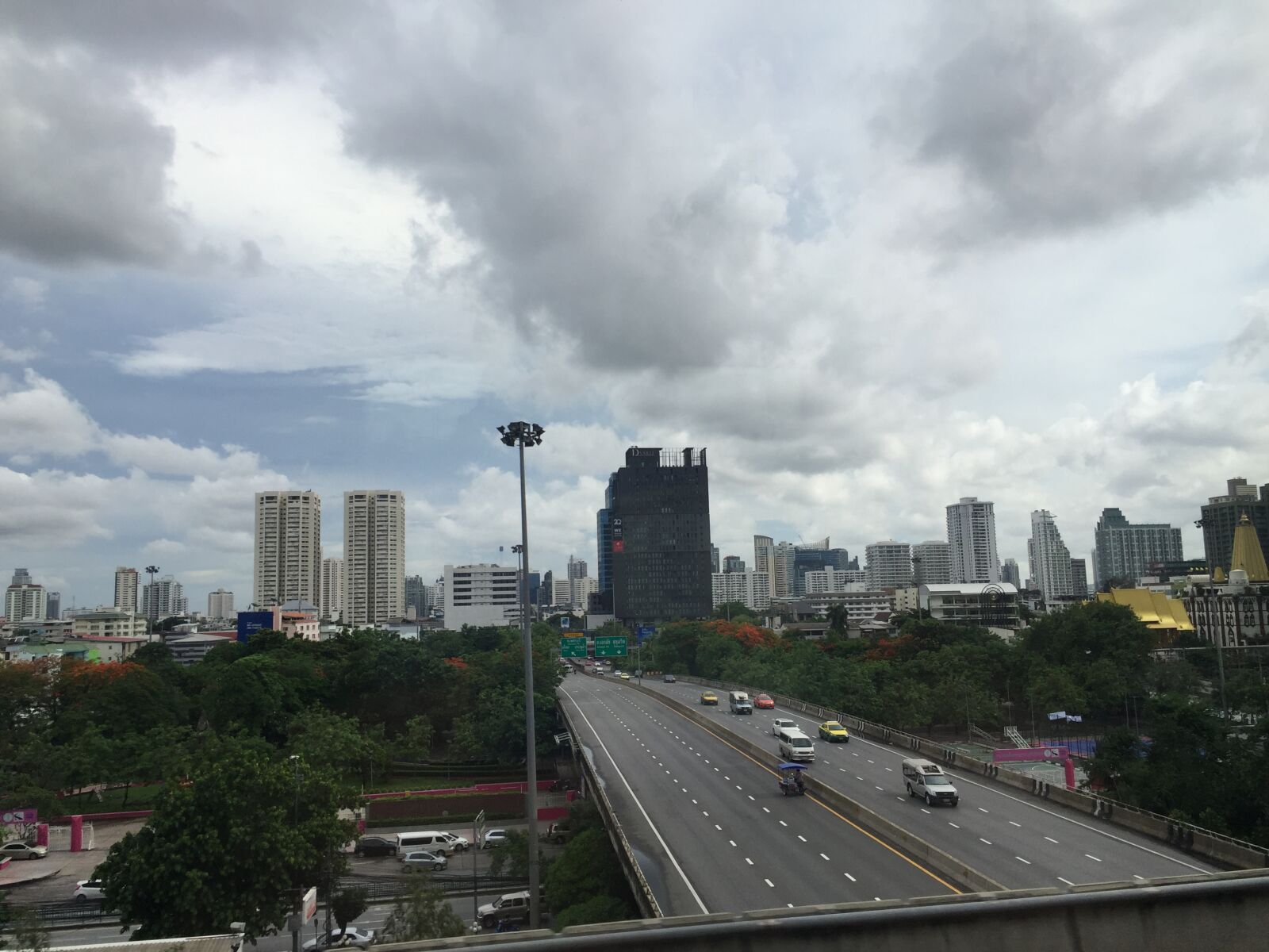Apple iPhone 6 sample photo. Bangkok photography