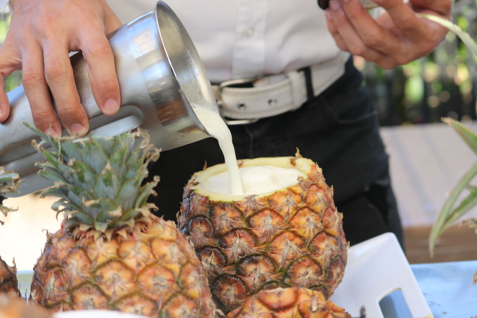 Canon EOS 760D (EOS Rebel T6s / EOS 8000D) sample photo. Food, pineapple, cocktail photography