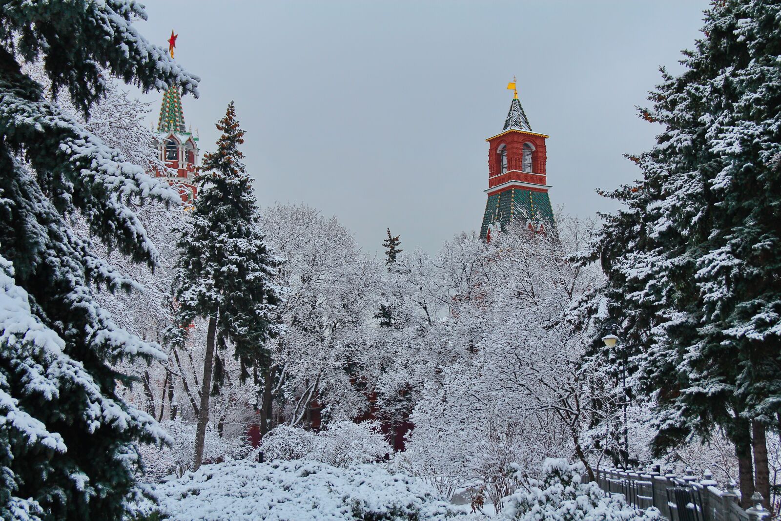 Canon EOS 60D sample photo. Moscow kremlin, russia, tower photography