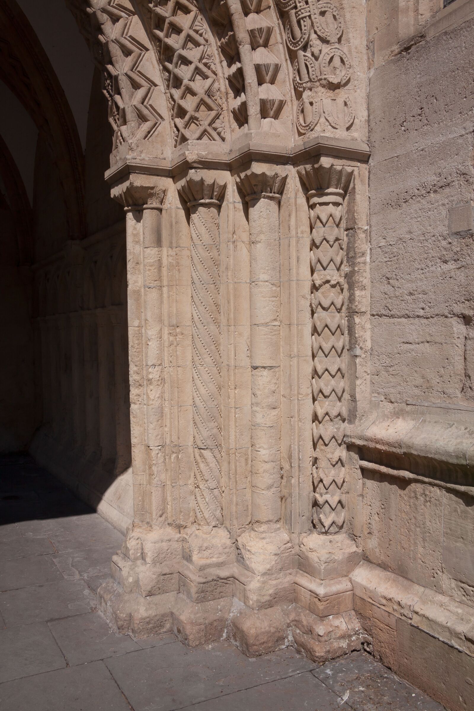 Canon EF-S 17-85mm F4-5.6 IS USM sample photo. Columnar, norman, gatehouse photography