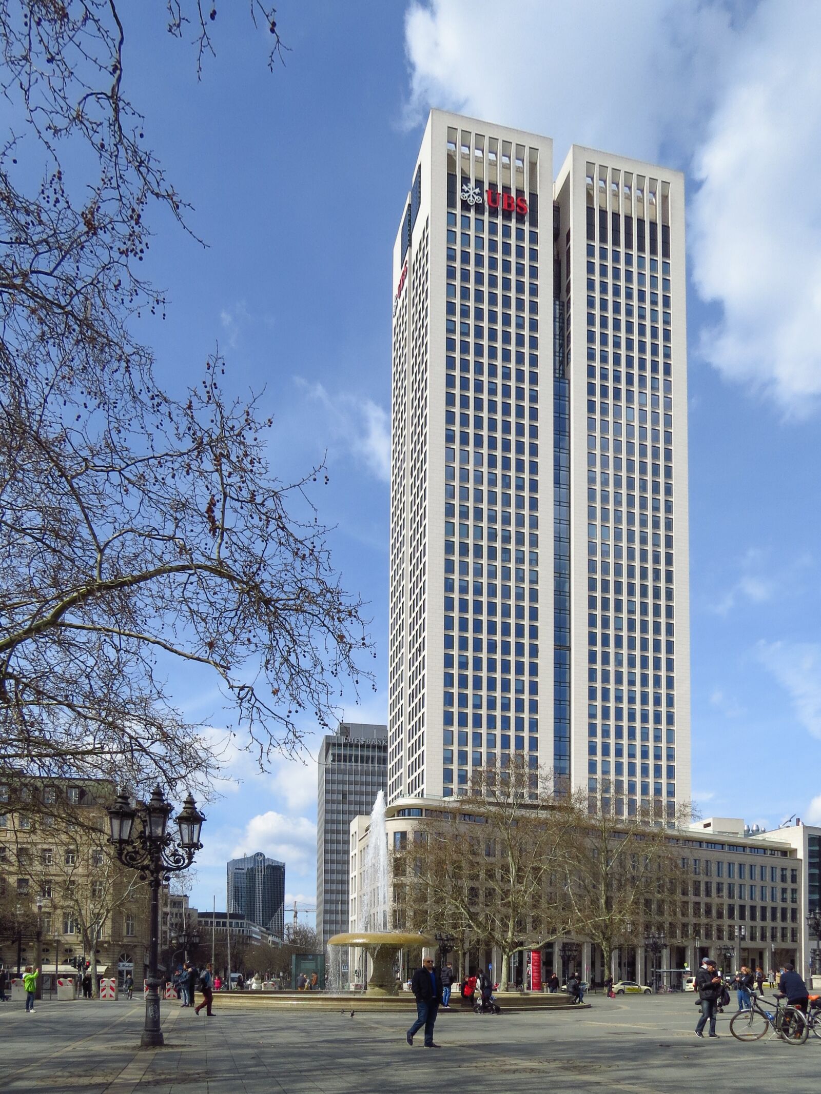 Canon PowerShot SX50 HS sample photo. Frankfurt main, opera tower photography