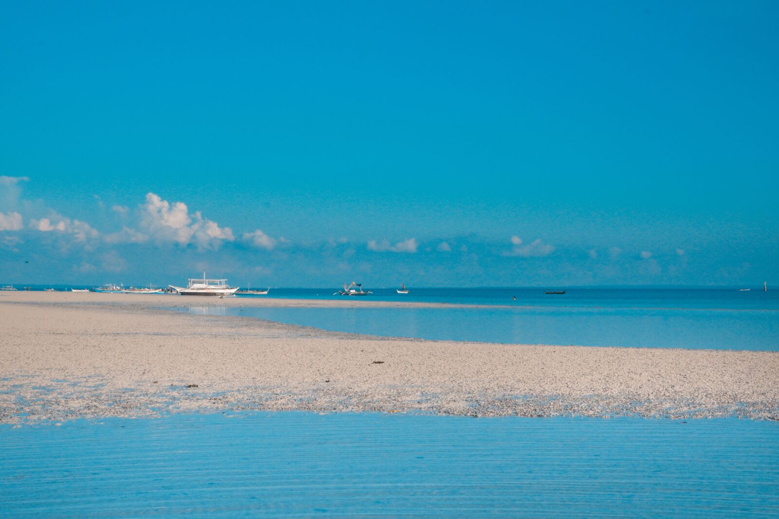 Fujifilm X-A5 sample photo. Background, beach, beautiful photography