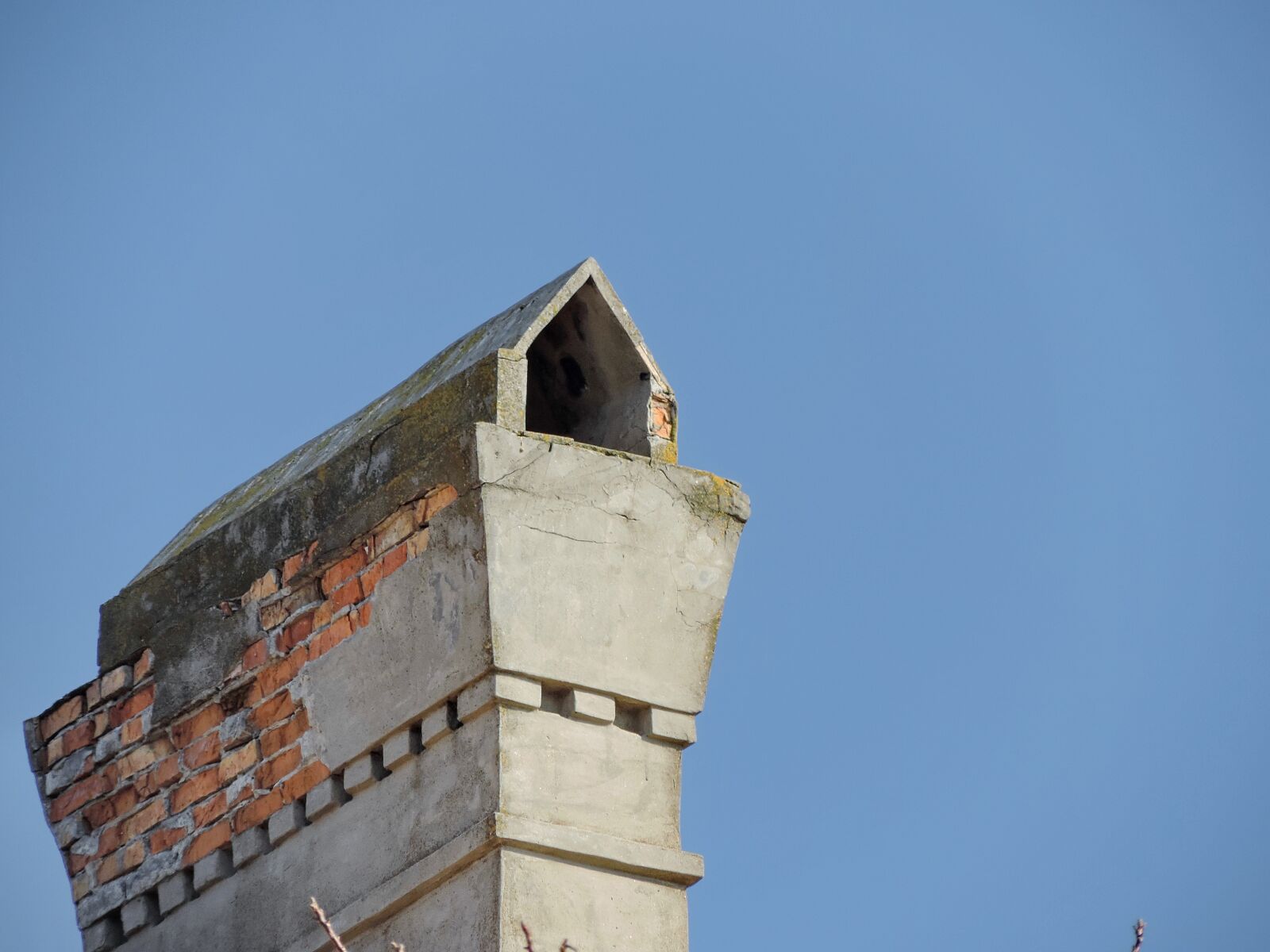 Nikon Coolpix P520 sample photo. Chimney, building, architecture, covering photography