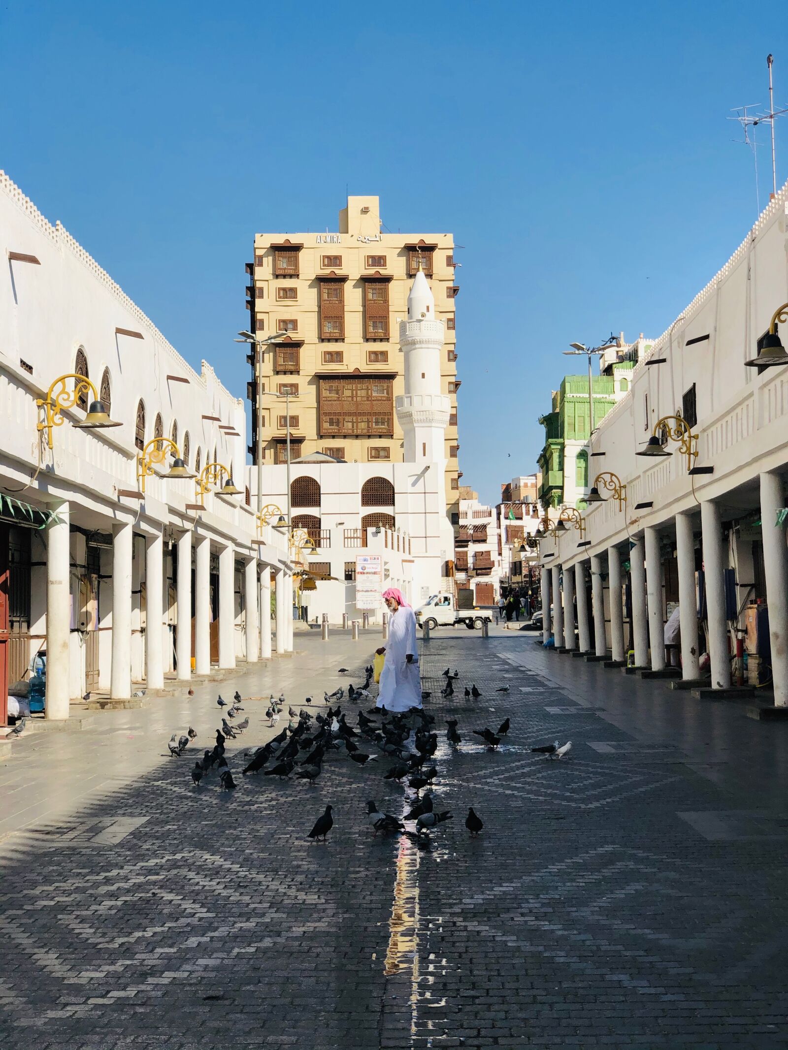 iPhone X back dual camera 6mm f/2.4 sample photo. Tradition, jeddah, saudi arabia photography