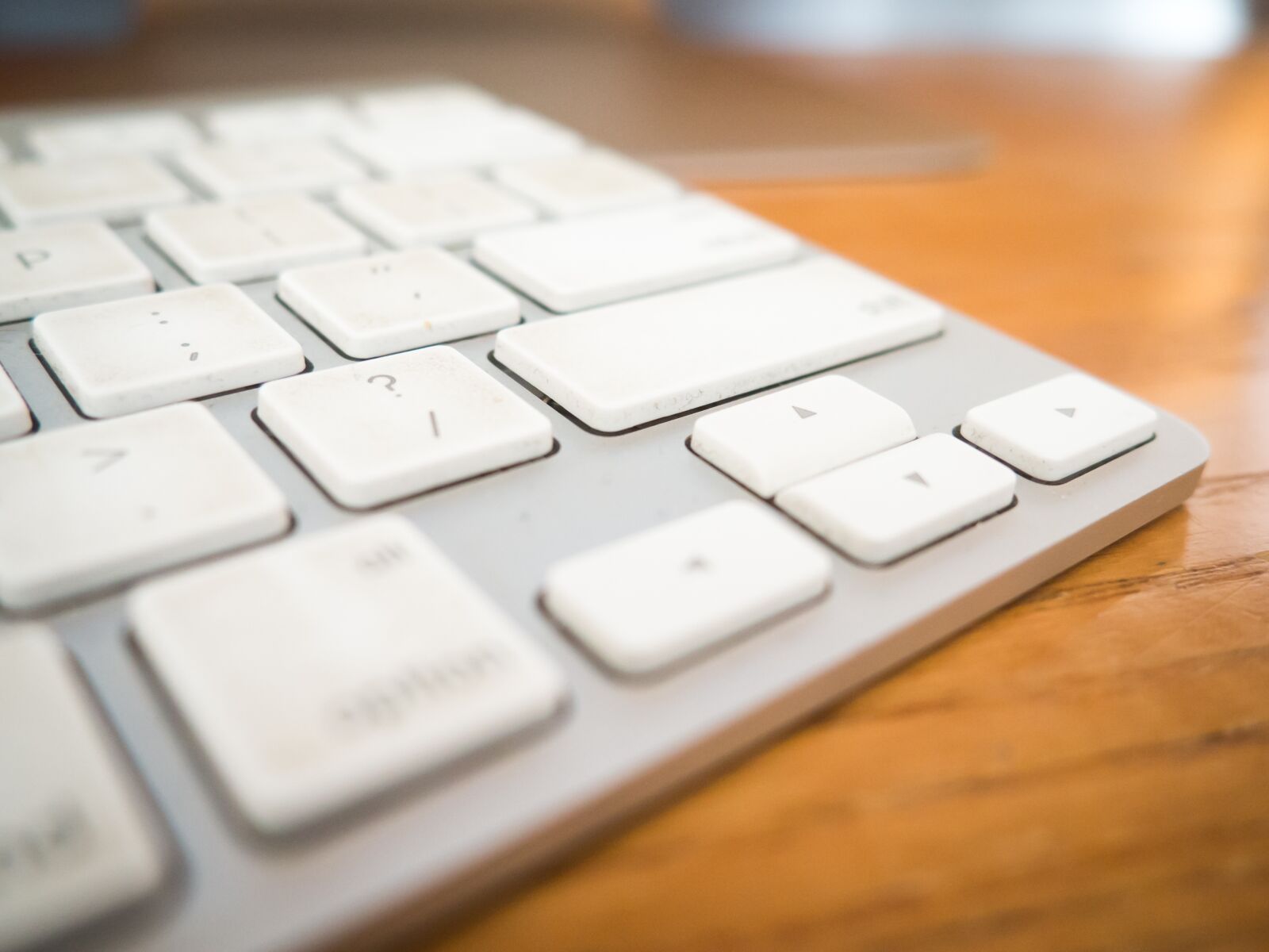 Olympus OM-D E-M10 sample photo. Keyboard, office, desk photography