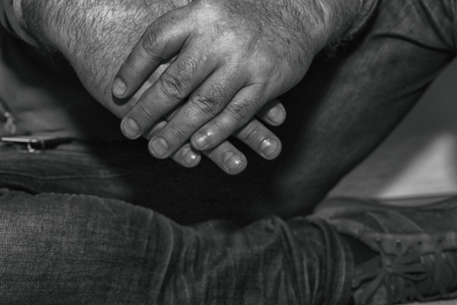 Canon EOS 7D Mark II sample photo. Hands, people, adult photography