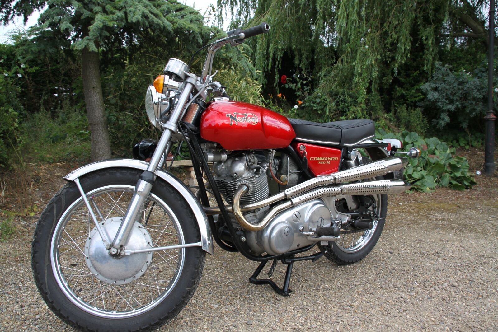 Canon EOS 50D sample photo. Norton commando, s type, 1969 photography