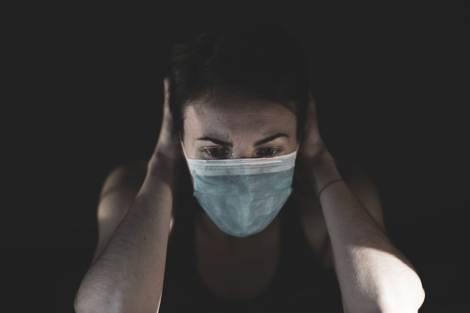 Canon RF 85mm F1.2L USM sample photo. Coronavirus, mask, virus photography