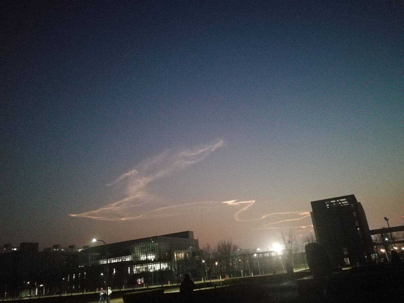 HUAWEI Honor 9 sample photo. Dusk, cloud, school photography