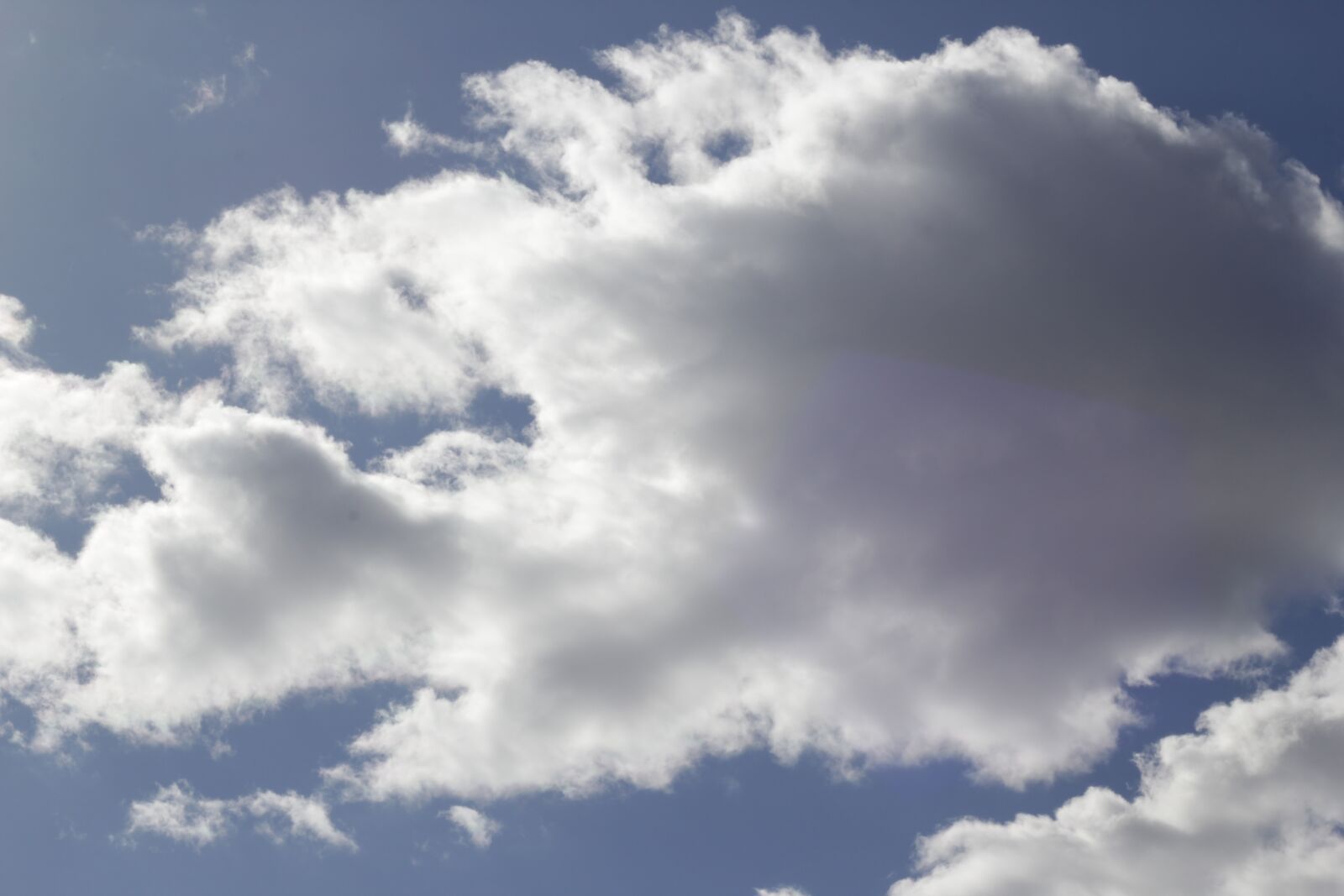 Canon EOS 60D + Canon EF 50mm F1.8 II sample photo. Sky, cloud, cloudlet photography