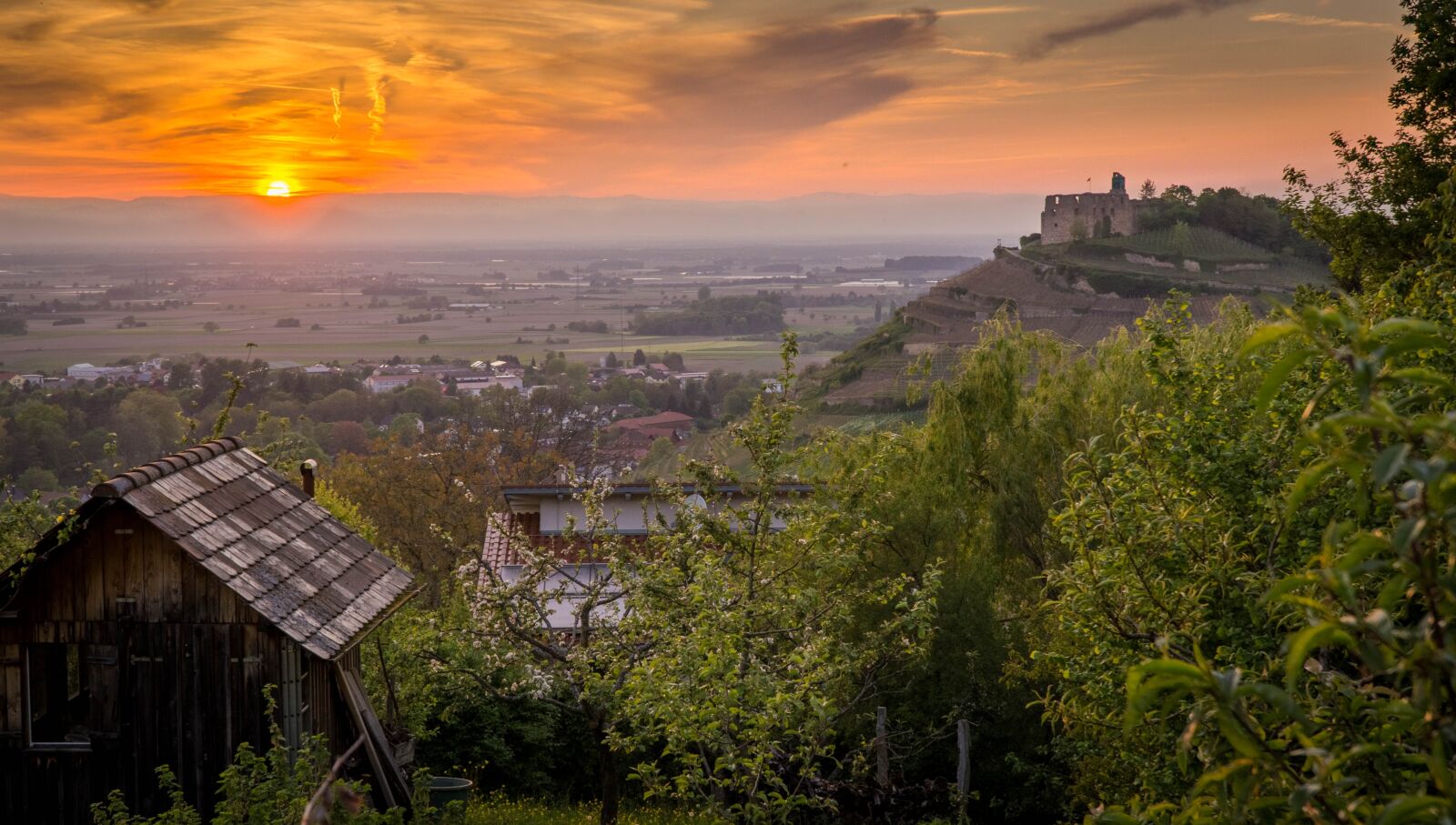 Sony a6000 + Sony E PZ 18-105mm F4 G OSS sample photo. Staufen, staufen im breisgau photography