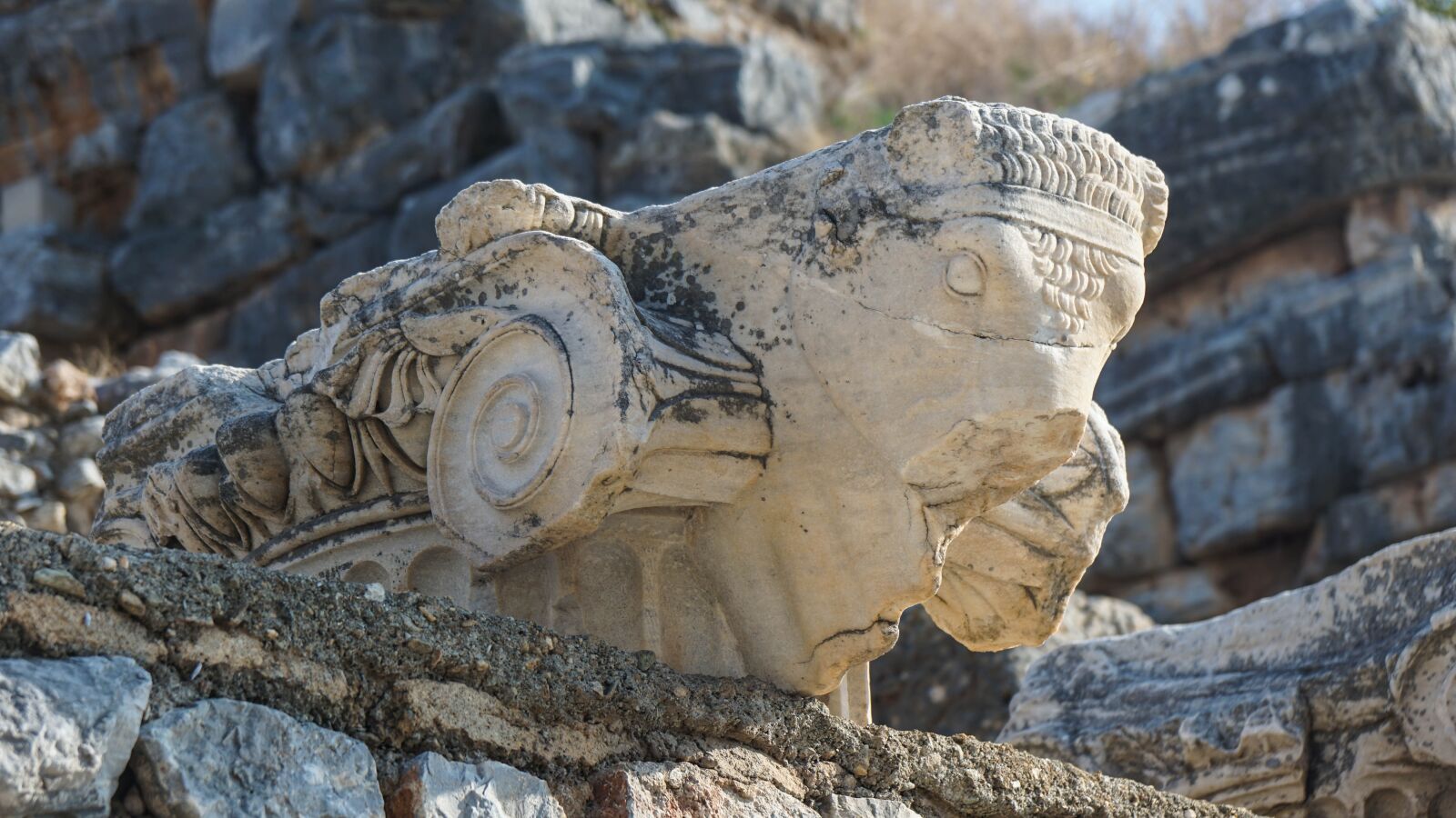 Sony a6000 + Sony Vario-Tessar T* E 16-70mm F4 ZA OSS sample photo. Hilt, turkey, antiquity photography