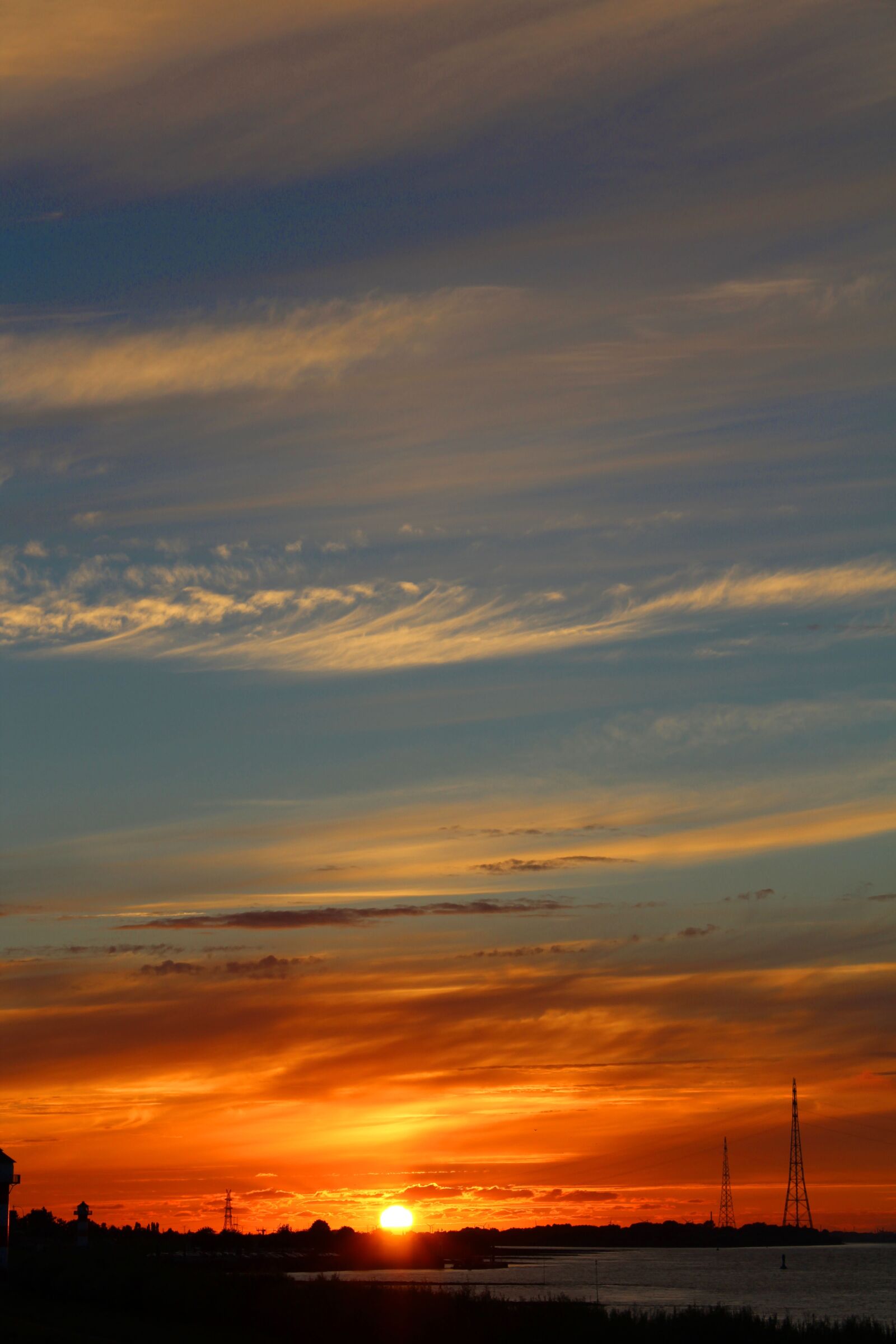Canon EOS 1200D (EOS Rebel T5 / EOS Kiss X70 / EOS Hi) sample photo. Sunset, sun, elbe photography