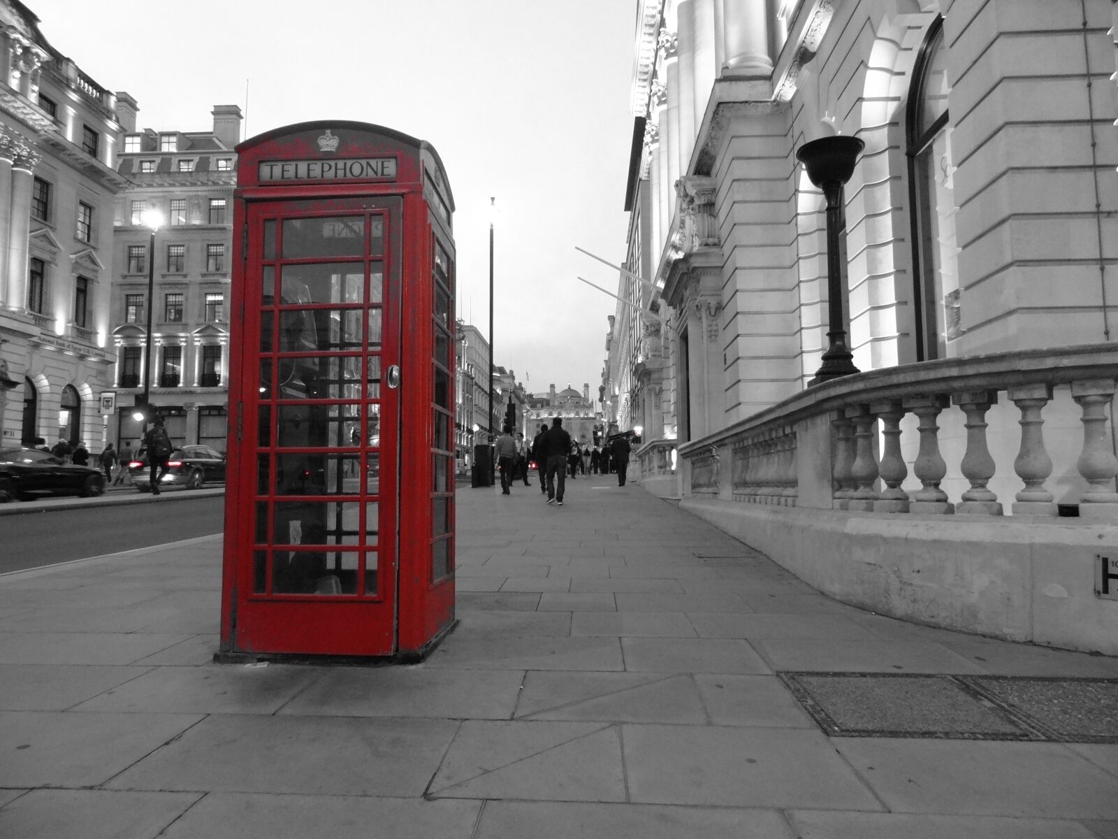 Sony Cyber-shot DSC-HX10V sample photo. London, phone booth, english photography