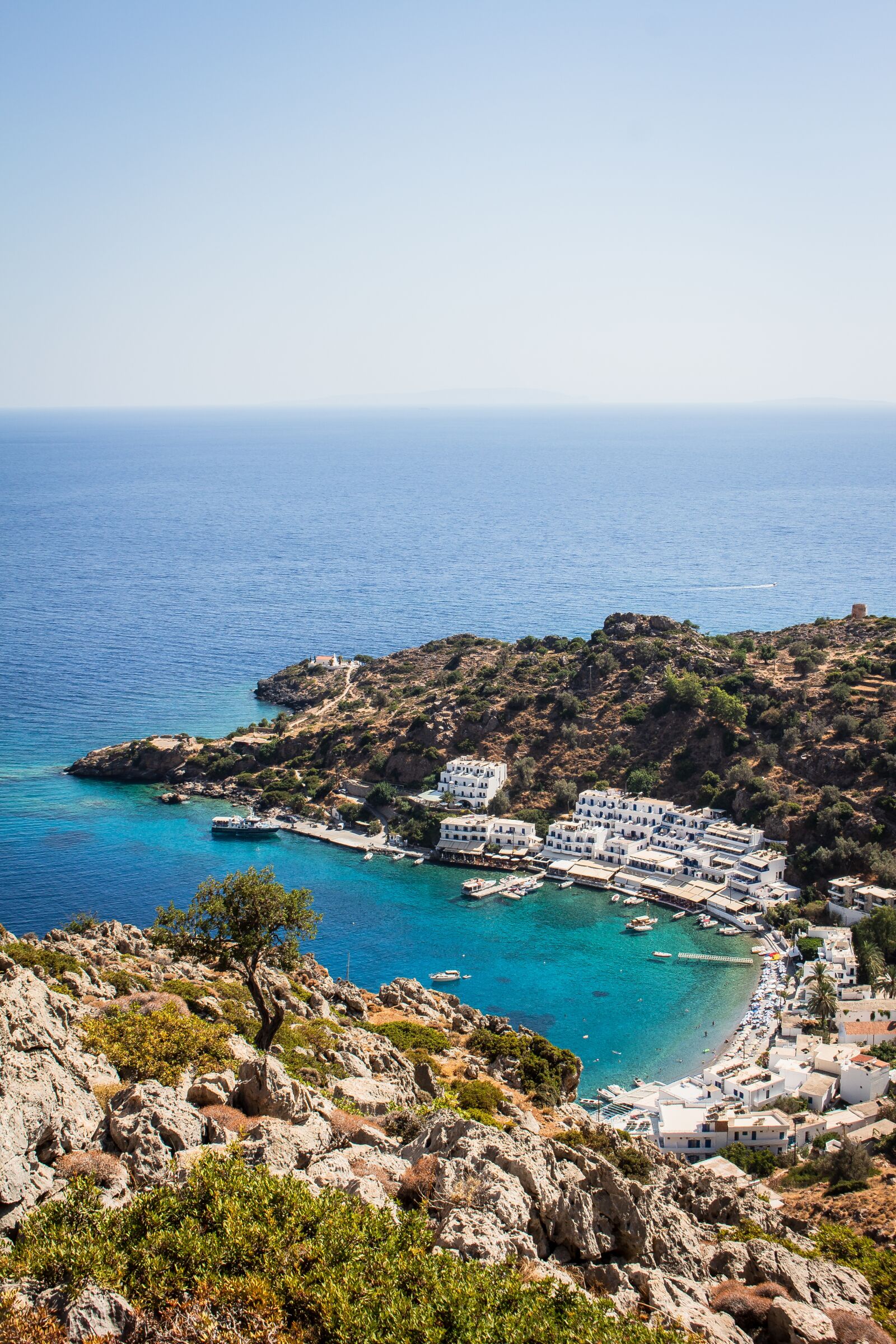 Canon EOS 700D (EOS Rebel T5i / EOS Kiss X7i) sample photo. Loutro, bay area, bay photography