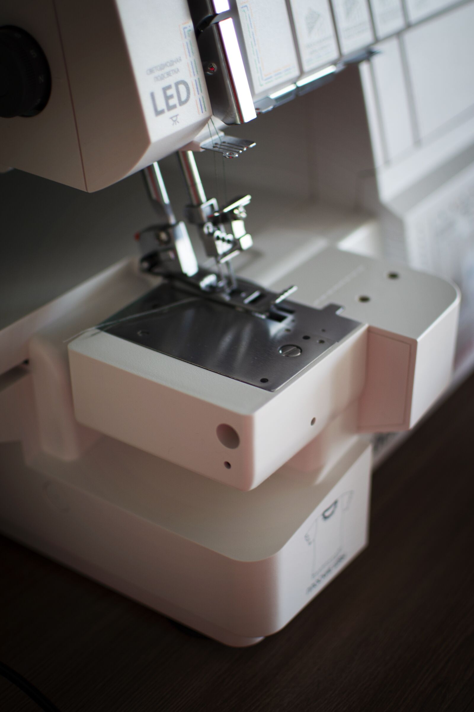 Nikon D3100 sample photo. Sewing, machine, tailoring photography