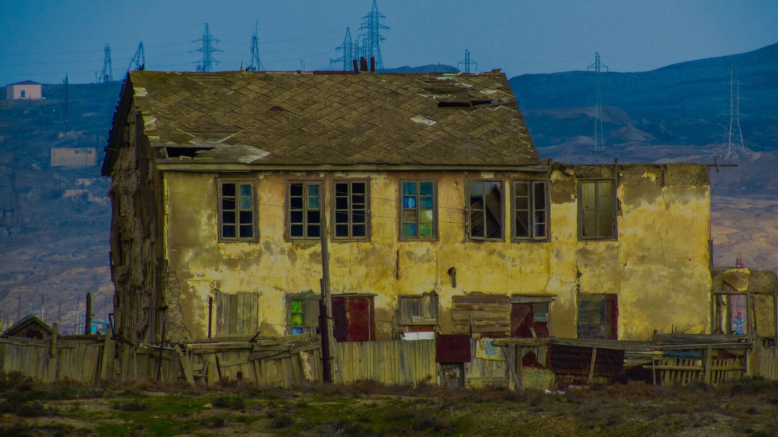 Canon PowerShot SX510 HS sample photo. Home, old, architecture photography