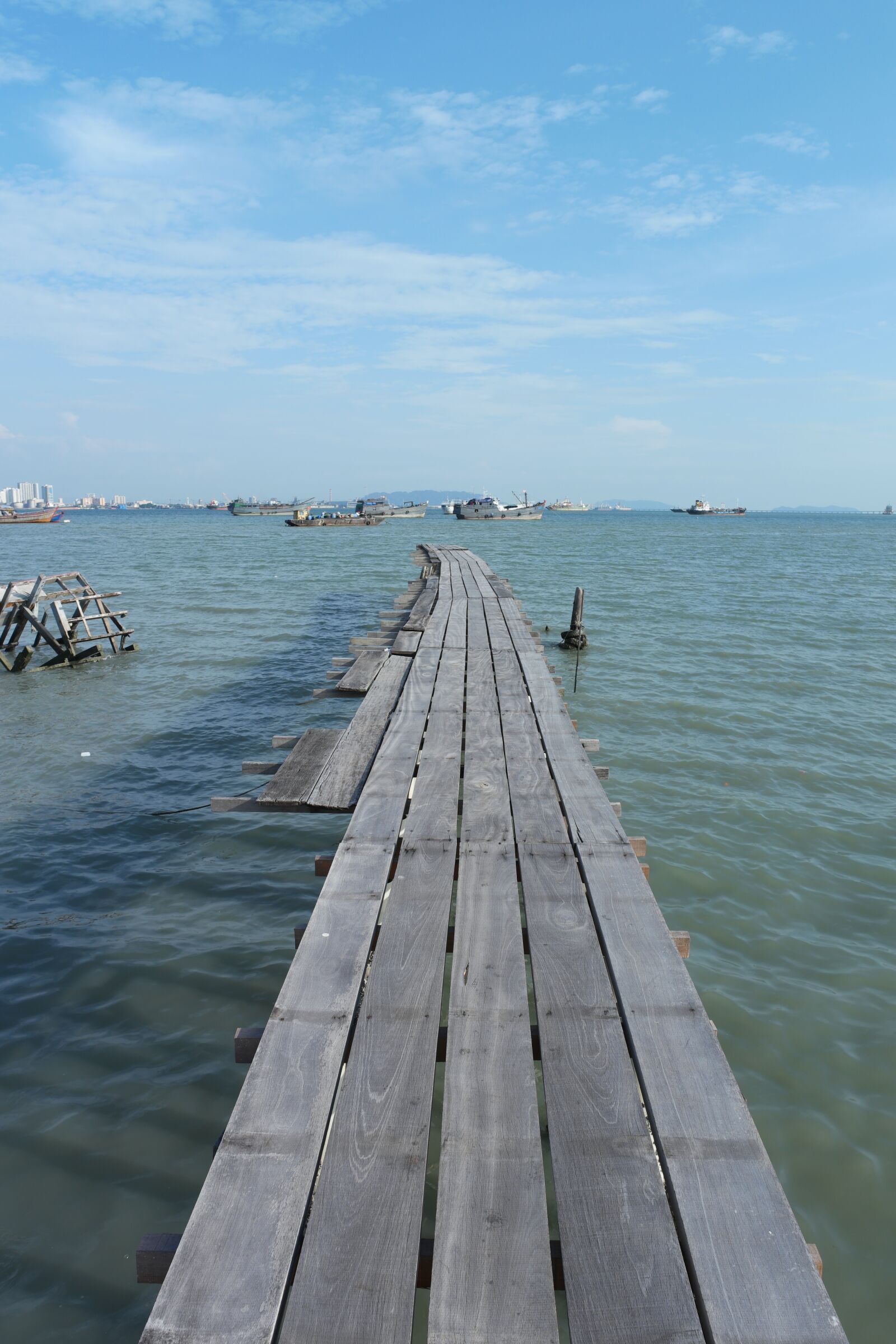 Samsung NX 16-50mm F3.5-5.6 Power Zoom ED OIS sample photo. Penang, sea, malaysia photography