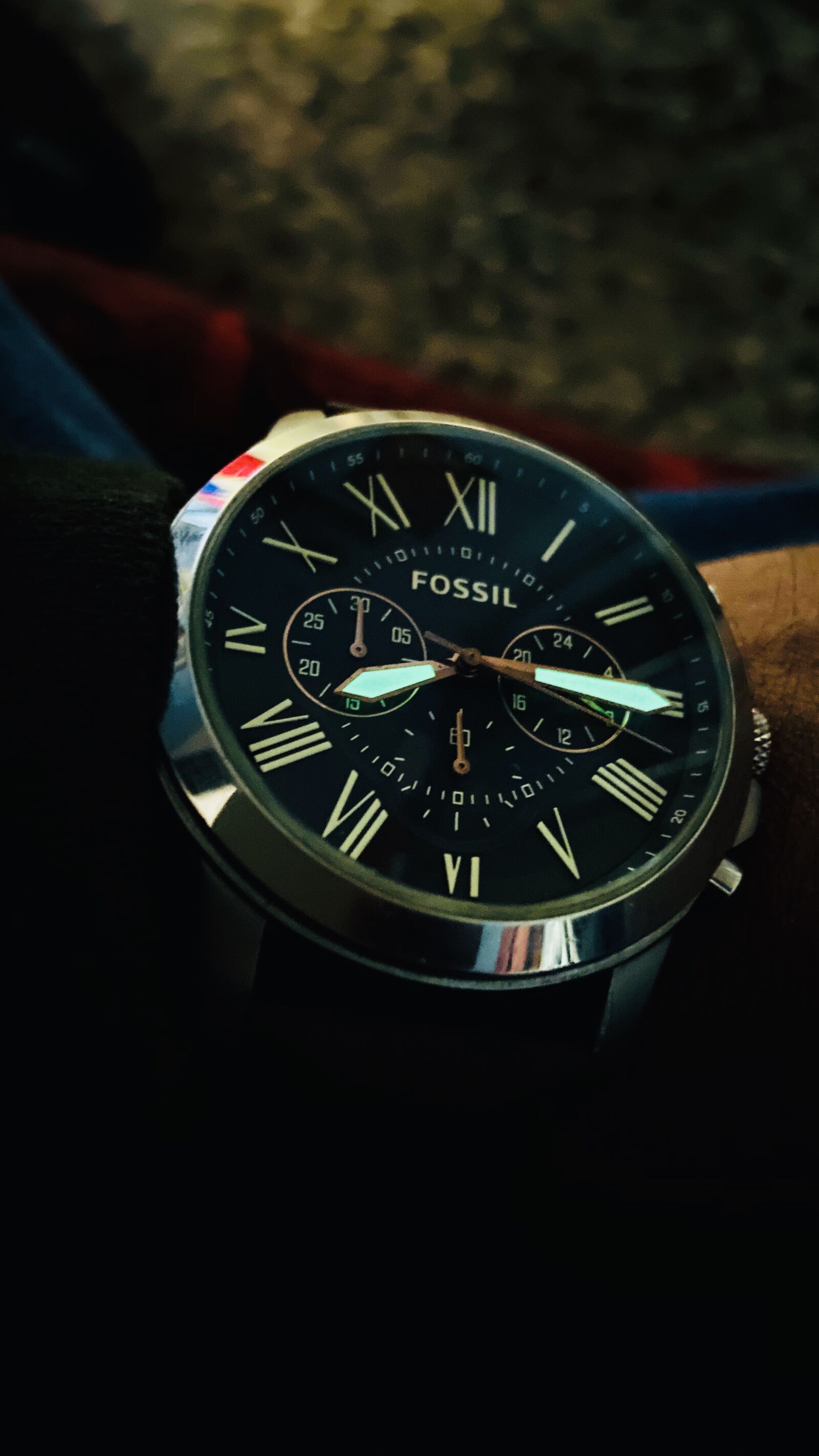 Apple iPhone 11 sample photo. Watch, wrist, fossil photography