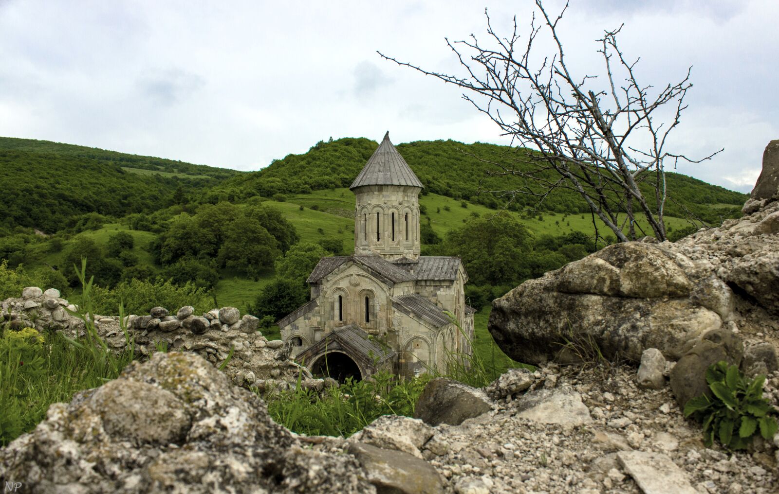 Canon EOS 600D (Rebel EOS T3i / EOS Kiss X5) sample photo. Mountains, monastery, travel photography
