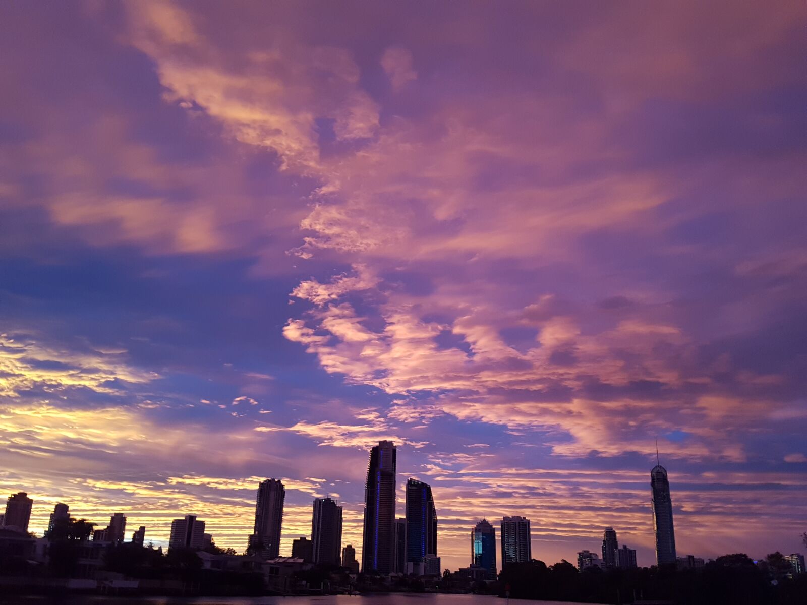 Samsung Galaxy S7 sample photo. Sunrise, purple, city photography