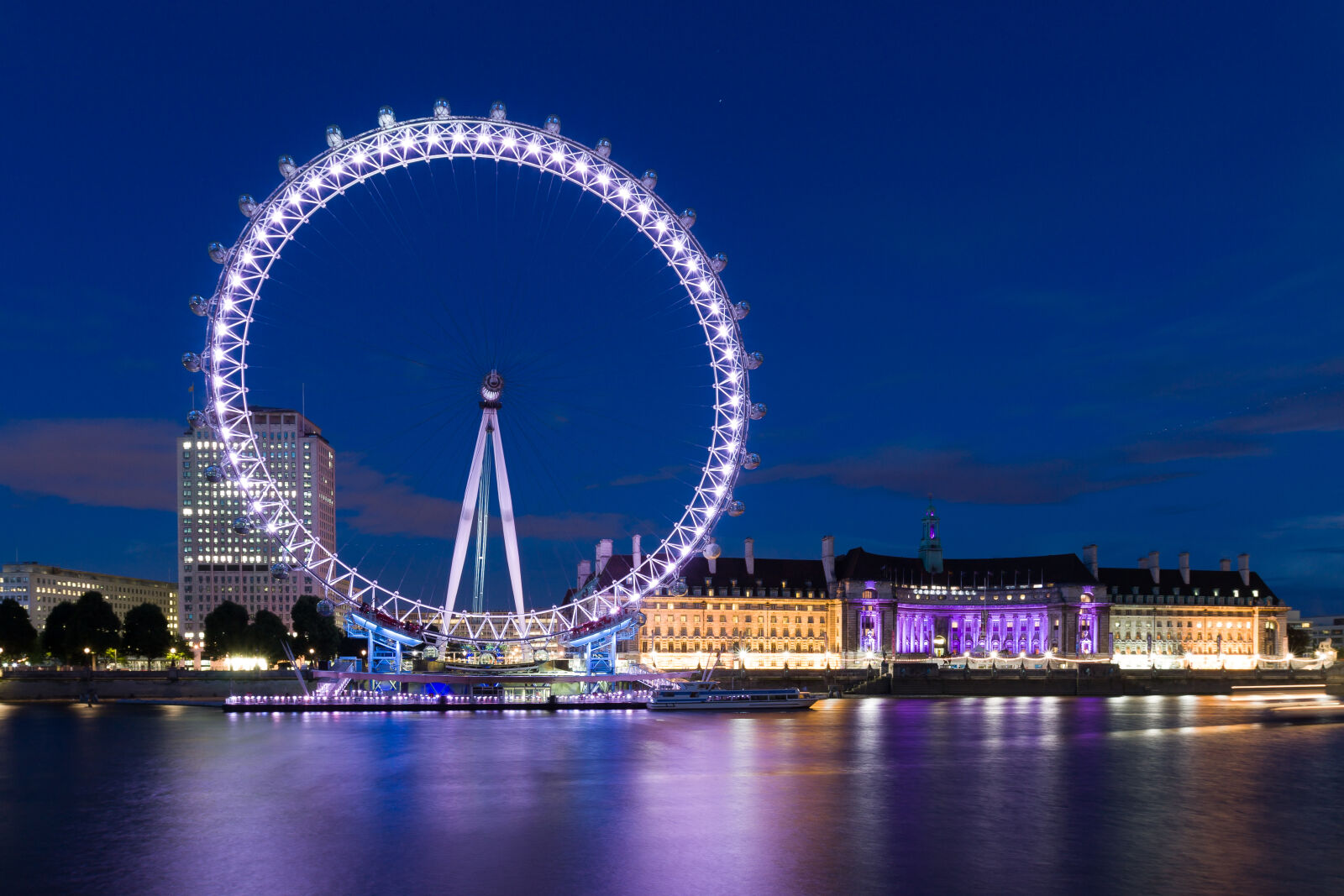 Canon EF 16-35mm F2.8L II USM sample photo. Architecture, building, city, cityscape photography