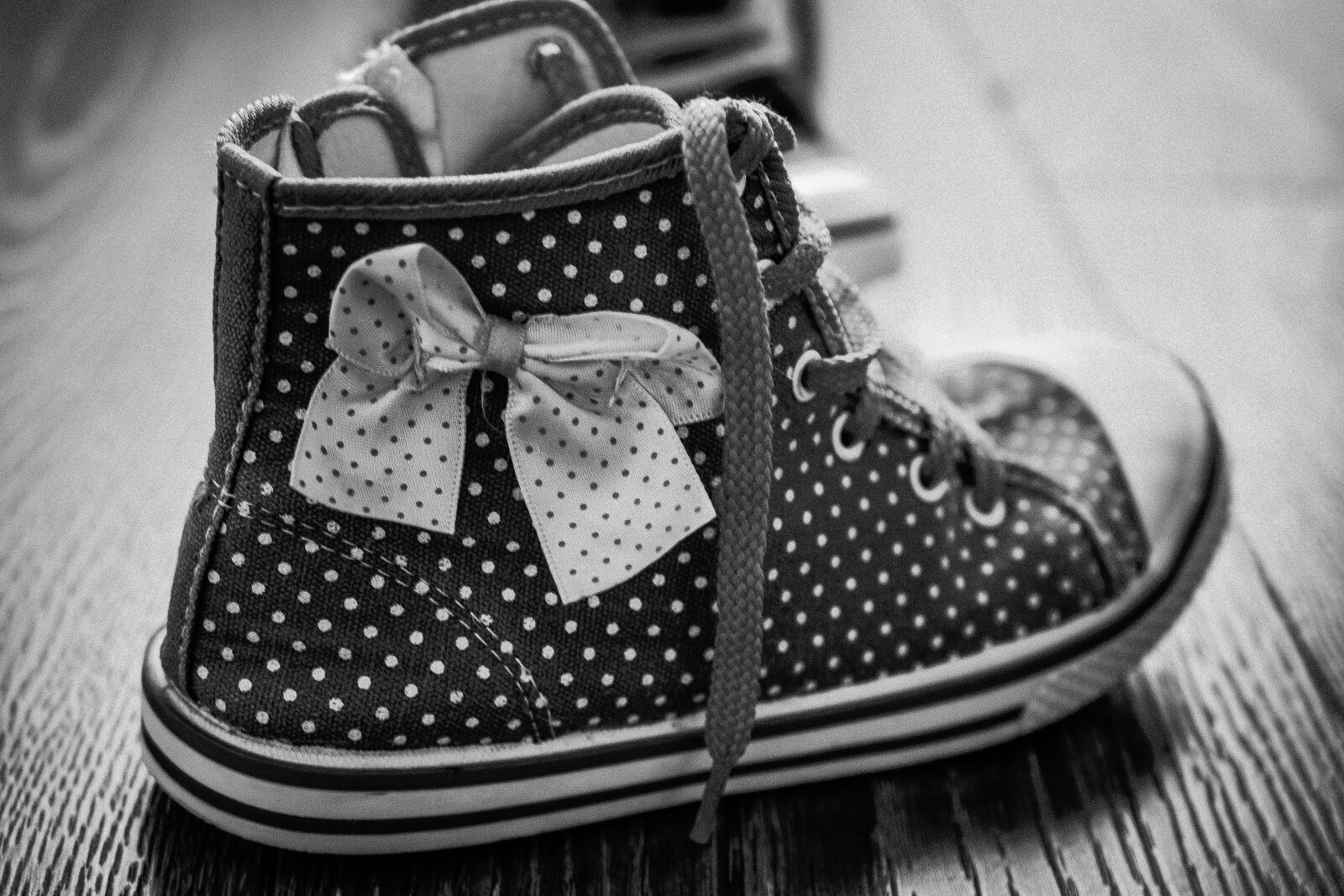 Nikon D5300 sample photo. Shoes, links, teen photography