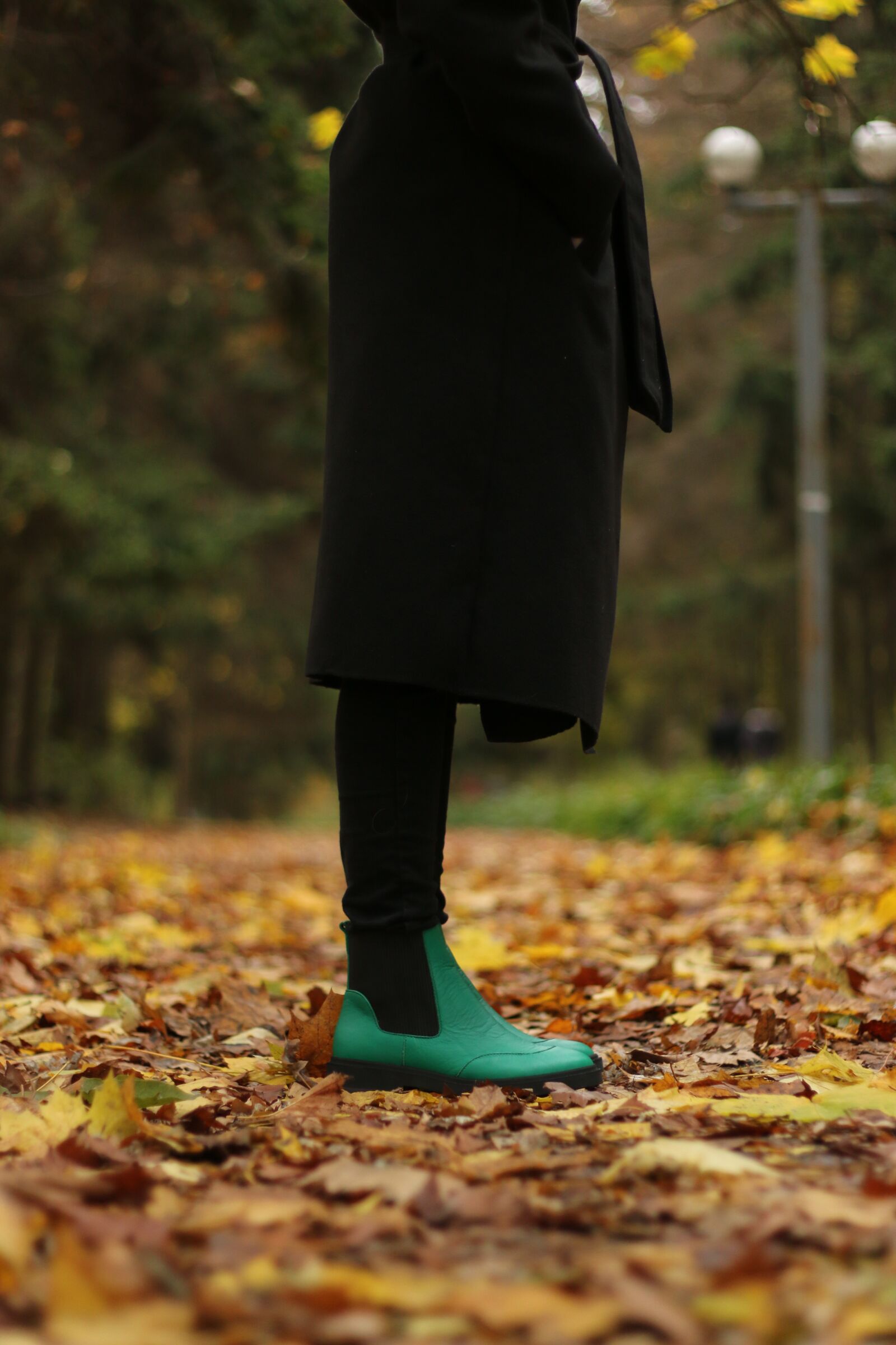 Canon EOS 70D + Canon EF 50mm F1.8 II sample photo. Ella, karabadgak, shoes photography