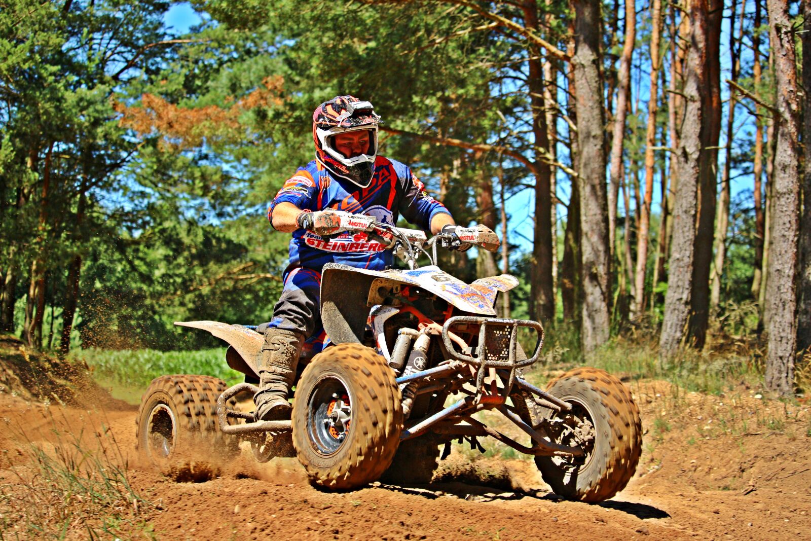 Canon EOS 100D (EOS Rebel SL1 / EOS Kiss X7) sample photo. Atv, quad, motocross photography