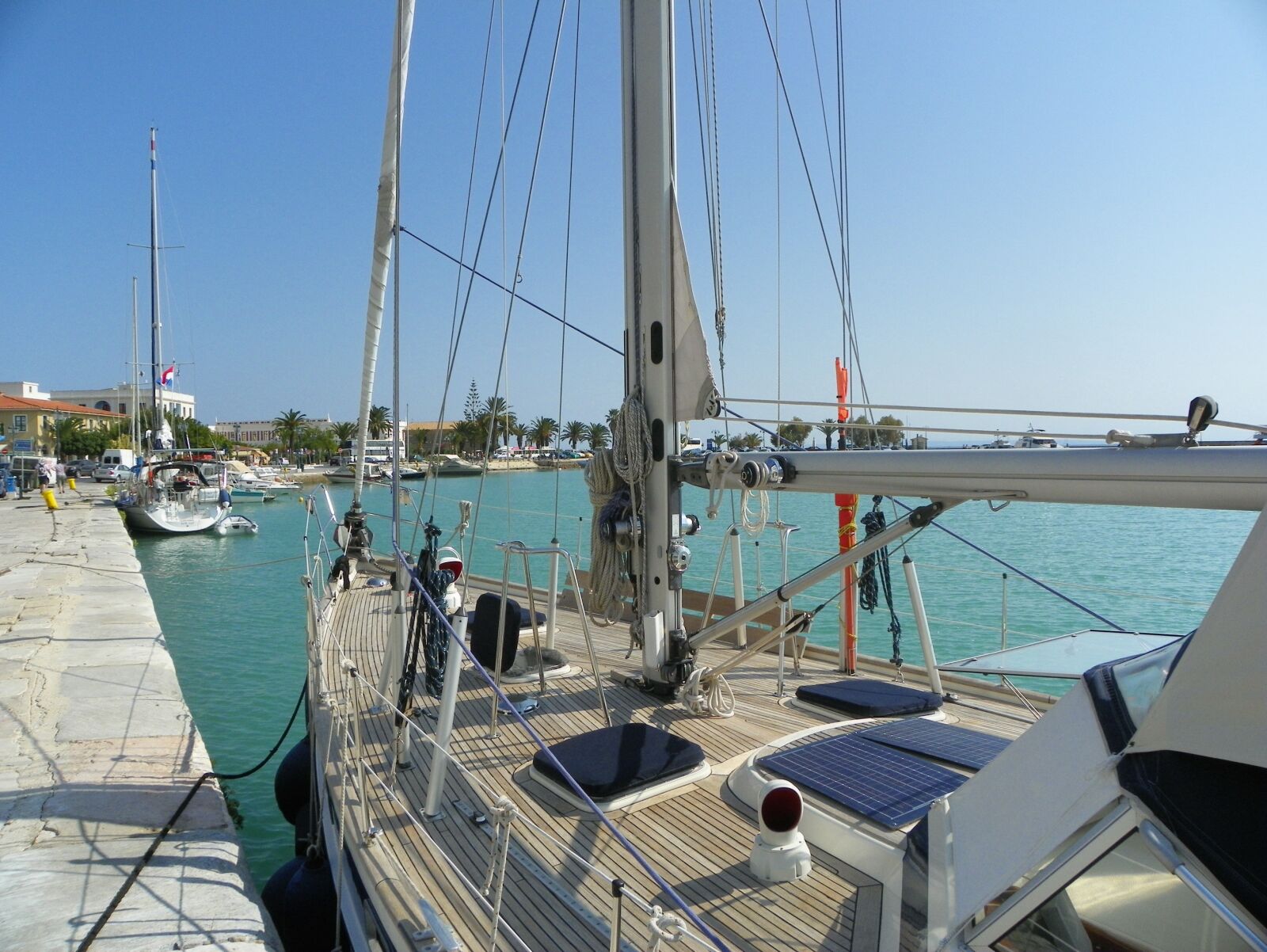 Kodak EasyShare Z981 sample photo. Zakhyntos city, port, fishing photography