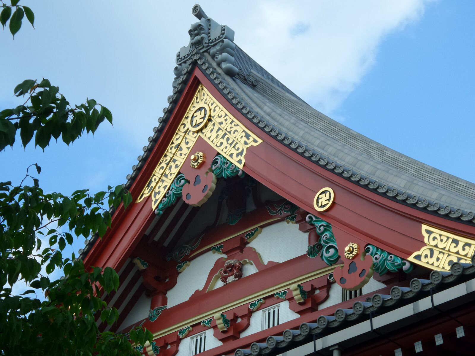 Samsung Galaxy K Zoom sample photo. Japan, temple, roof photography